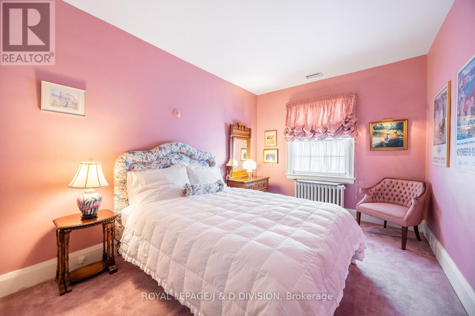 4 Highbourne Road, Toronto, Ontario  M5P 2J2 - Photo 39 - C12423382