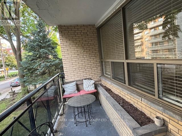 210 - 134 Lawton Boulevard, Toronto, Ontario  M4V 2A4 - Photo 11 - C12423404