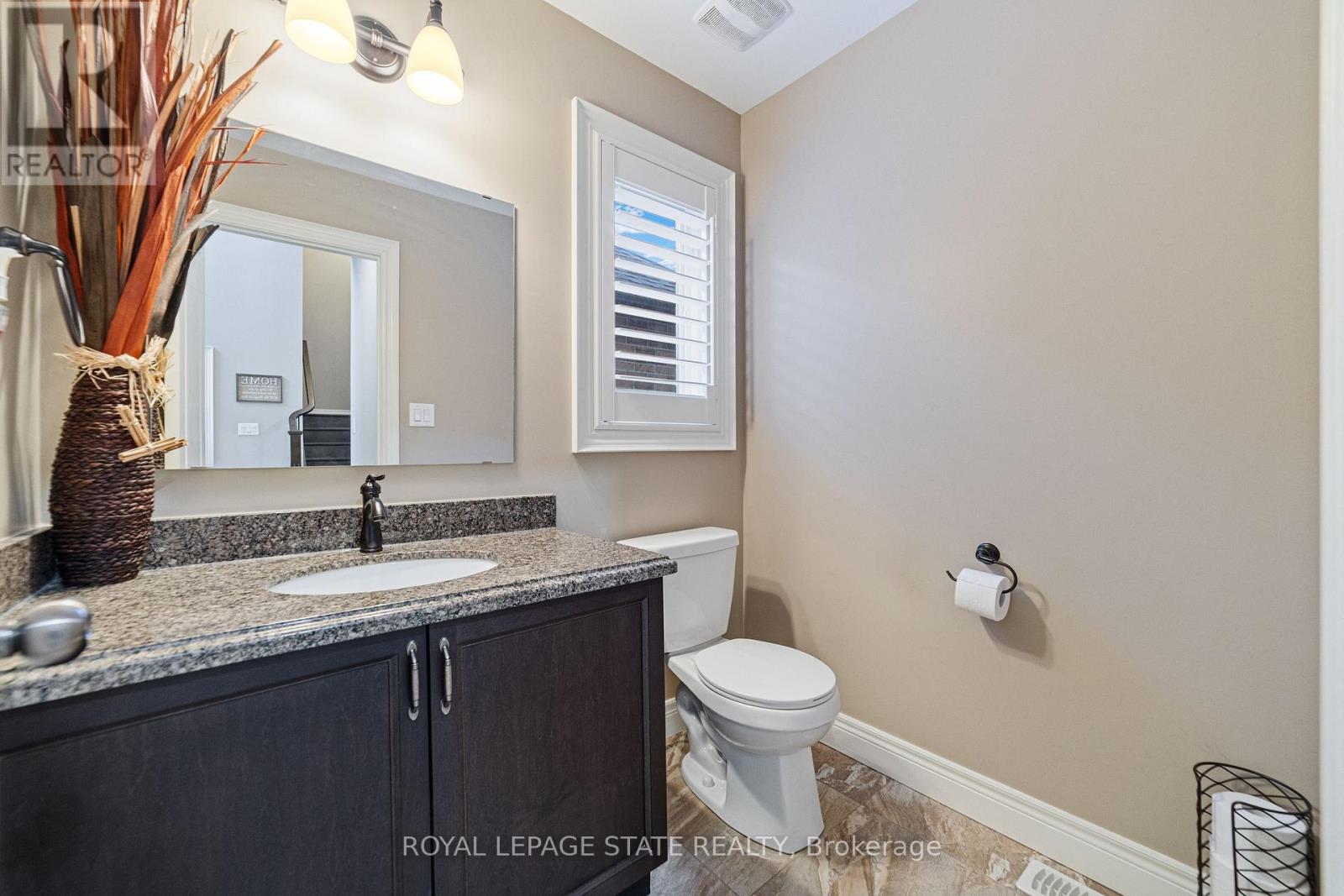 188 Mother's Street, Hamilton, Ontario  L9B 0E1 - Photo 7 - X12421688