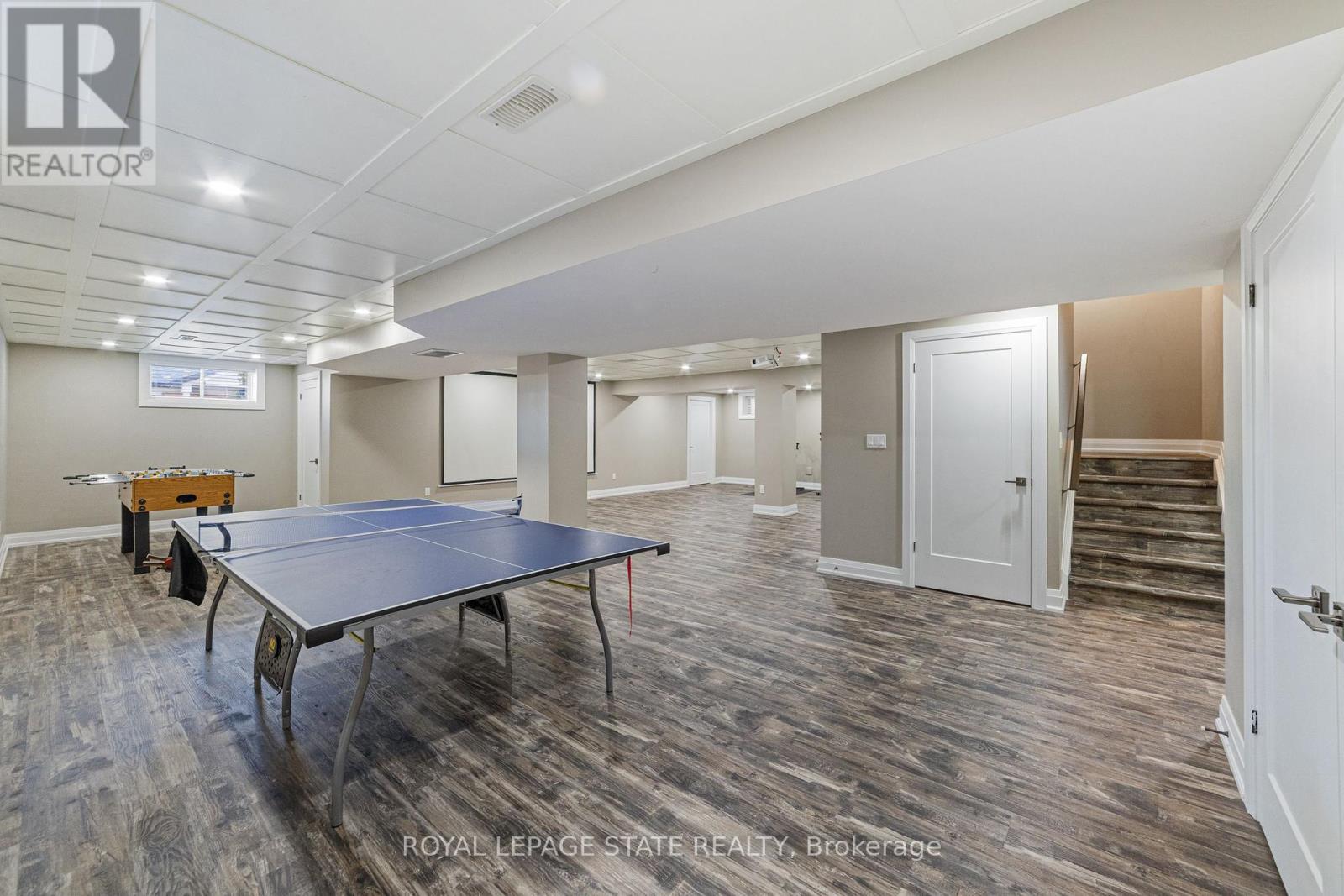 188 Mother's Street, Hamilton, Ontario  L9B 0E1 - Photo 20 - X12421688