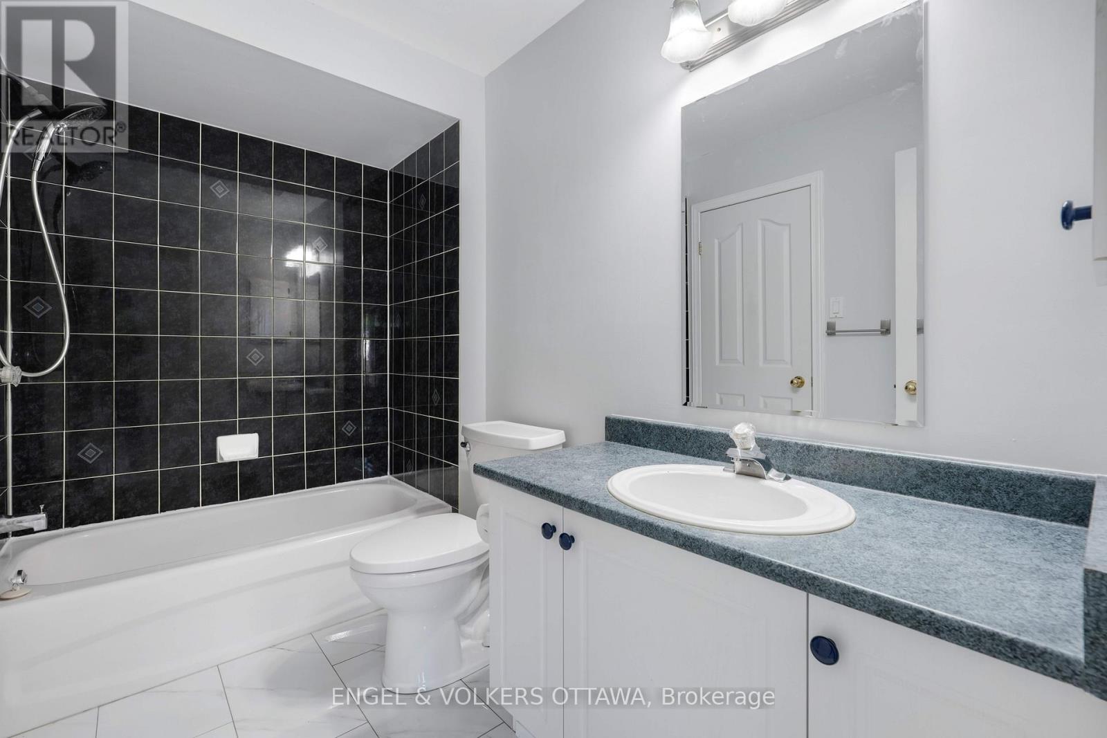 551 Wild Shore Crescent, Ottawa, Ontario  K1V 1S9 - Photo 22 - X12423462