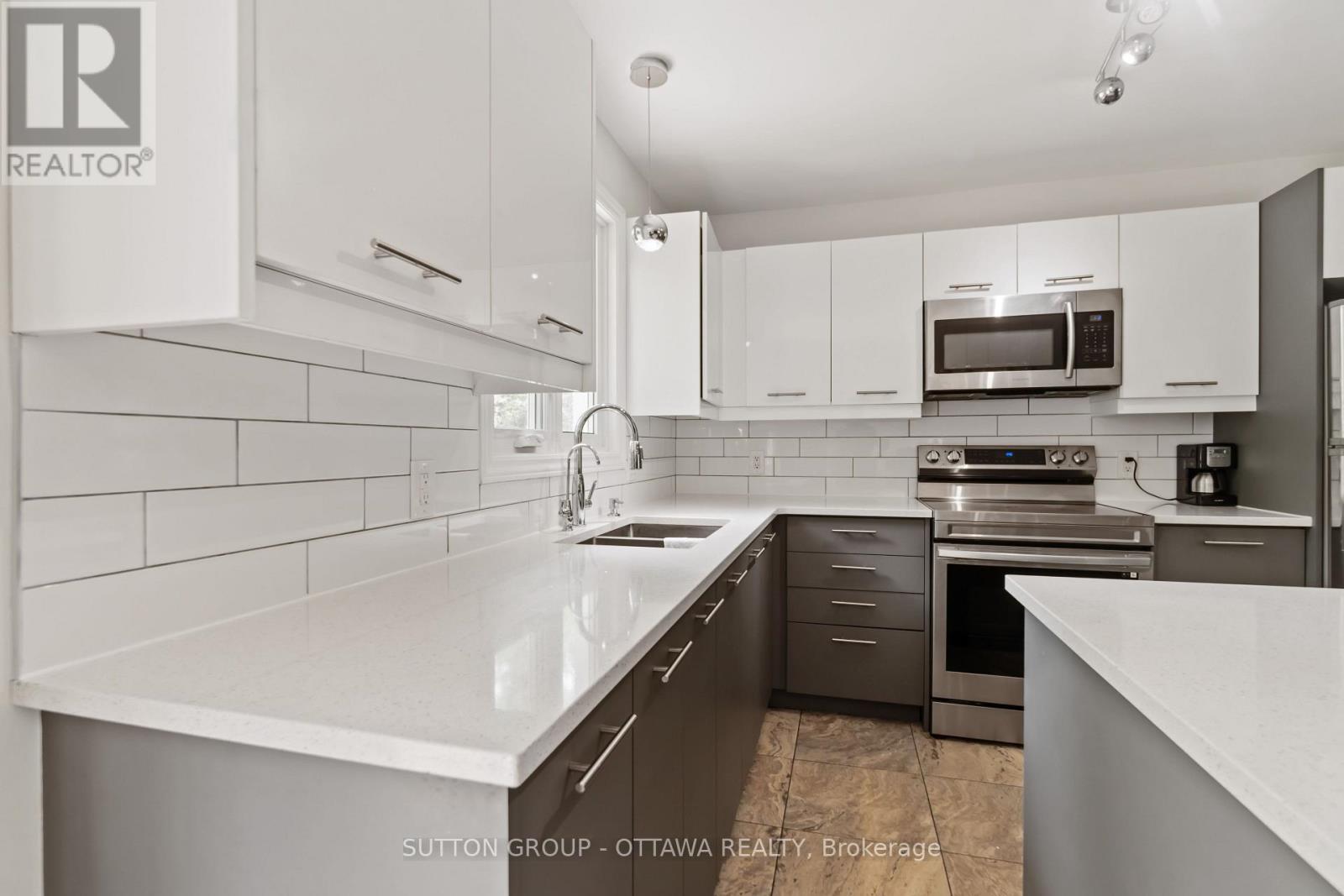 220 Agathe Street, Clarence-Rockland, Ontario  K4K 1K7 - Photo 11 - X12423508