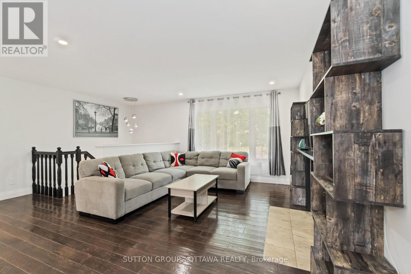 220 Agathe Street, Clarence-Rockland, Ontario  K4K 1K7 - Photo 3 - X12423508