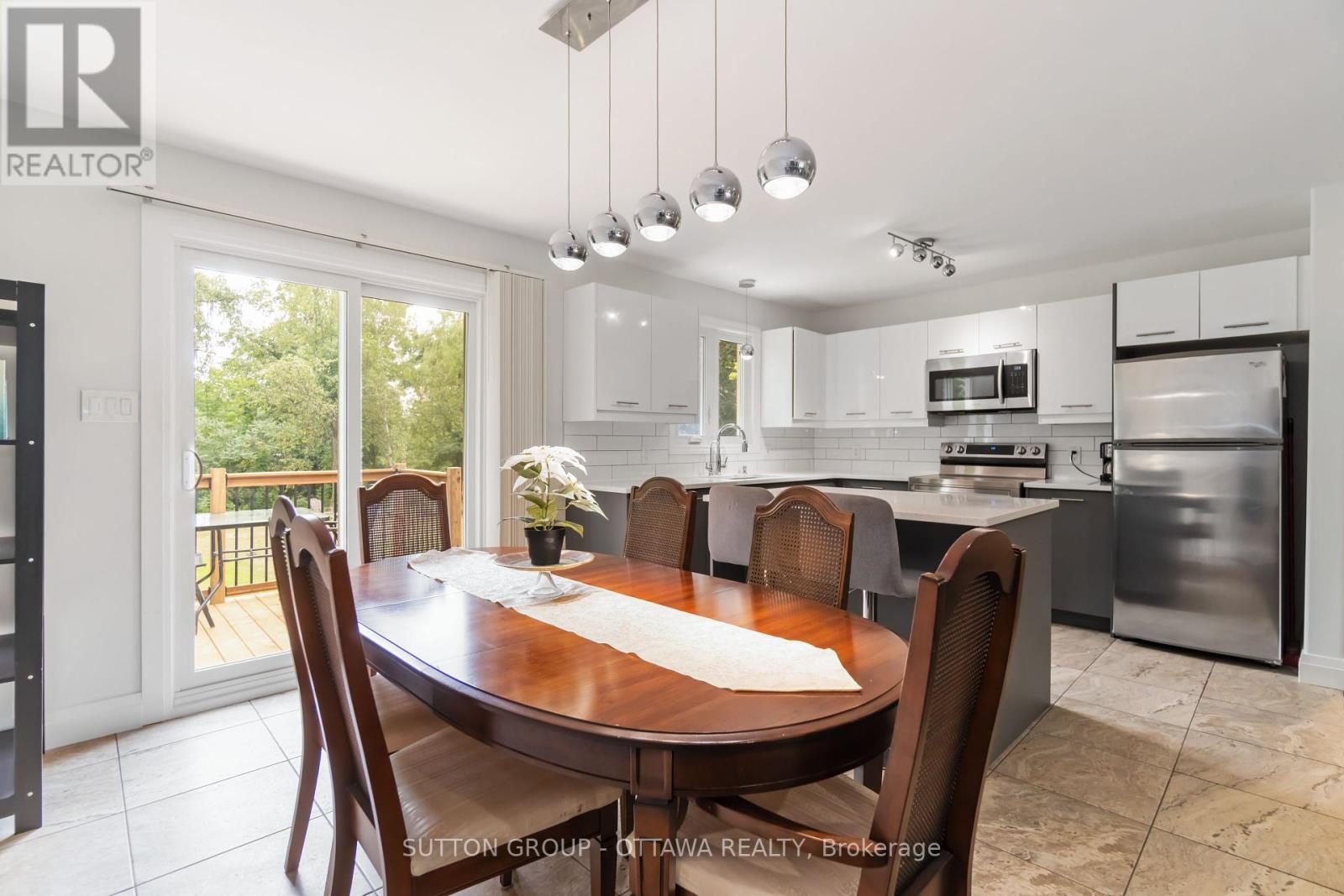 220 Agathe Street, Clarence-Rockland, Ontario  K4K 1K7 - Photo 7 - X12423508