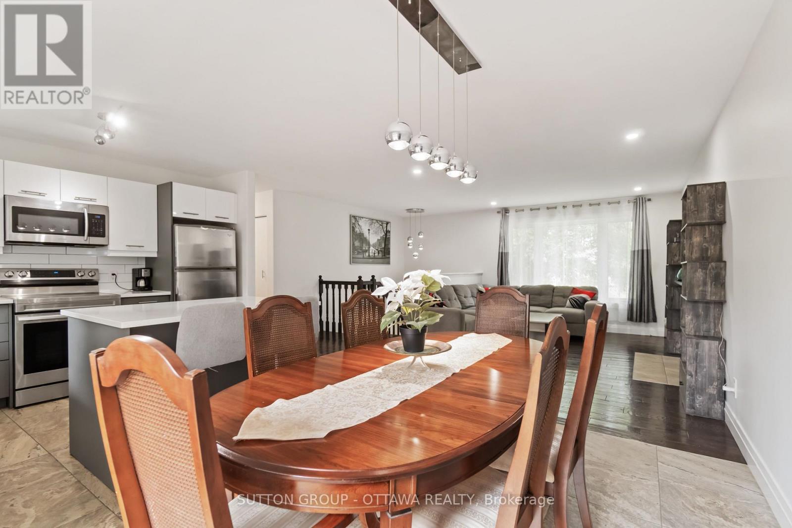 220 Agathe Street, Clarence-Rockland, Ontario  K4K 1K7 - Photo 8 - X12423508