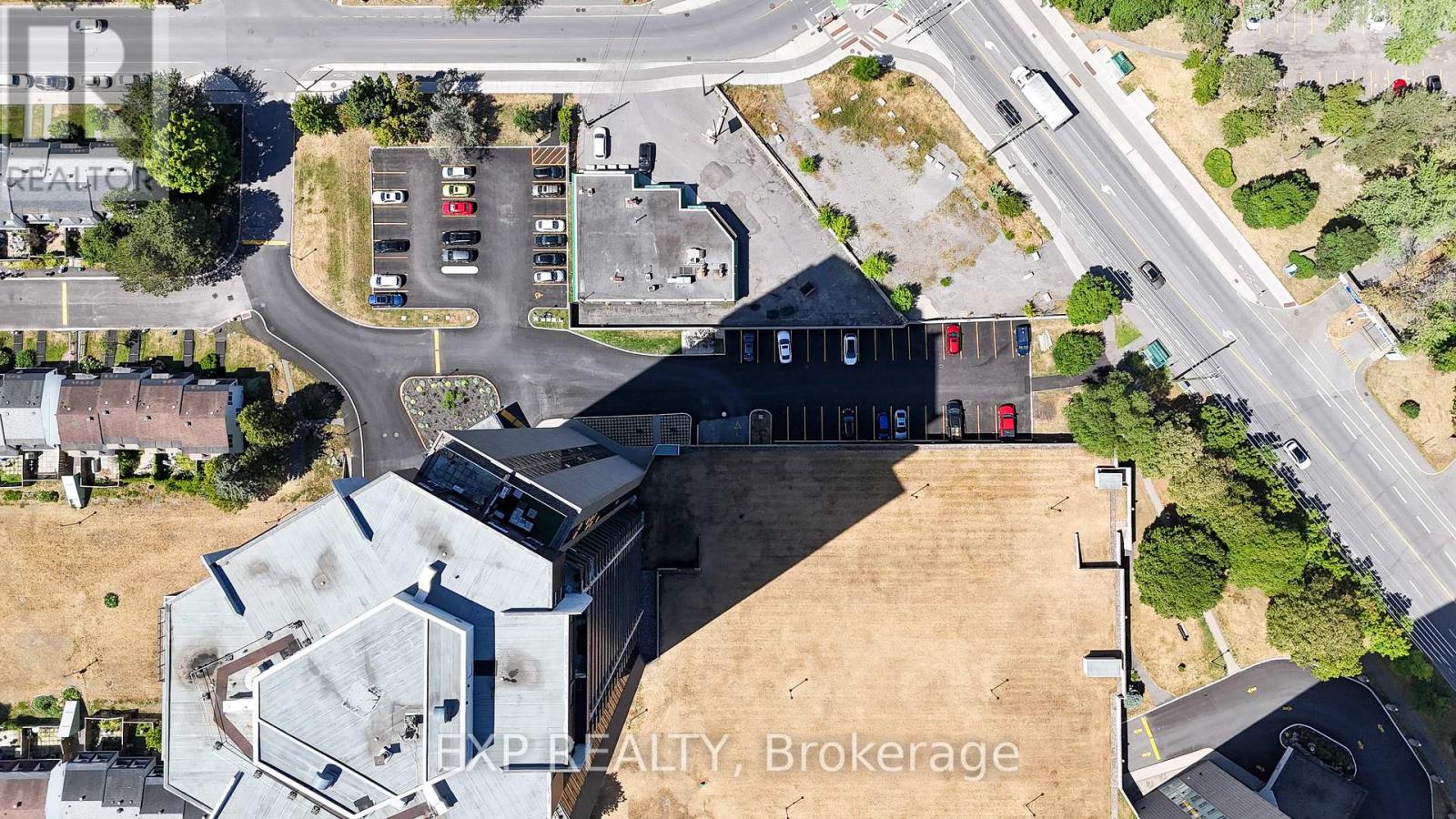 2107 - 900 Dynes Road, Ottawa, Ontario  K2C 3L6 - Photo 3 - X12423556