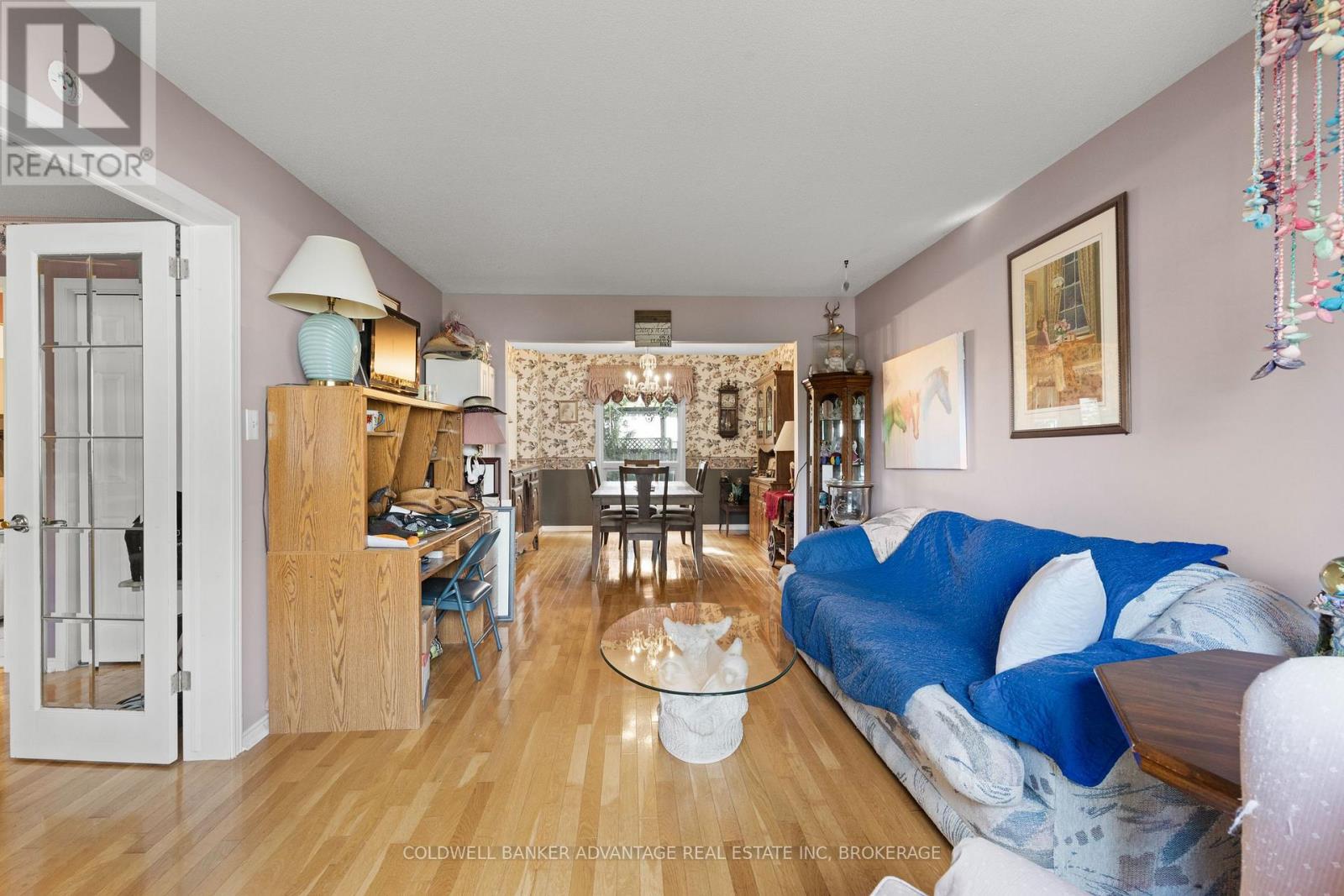 35 Woodrush Avenue, Welland, Ontario  L3C 6S6 - Photo 6 - X12423461