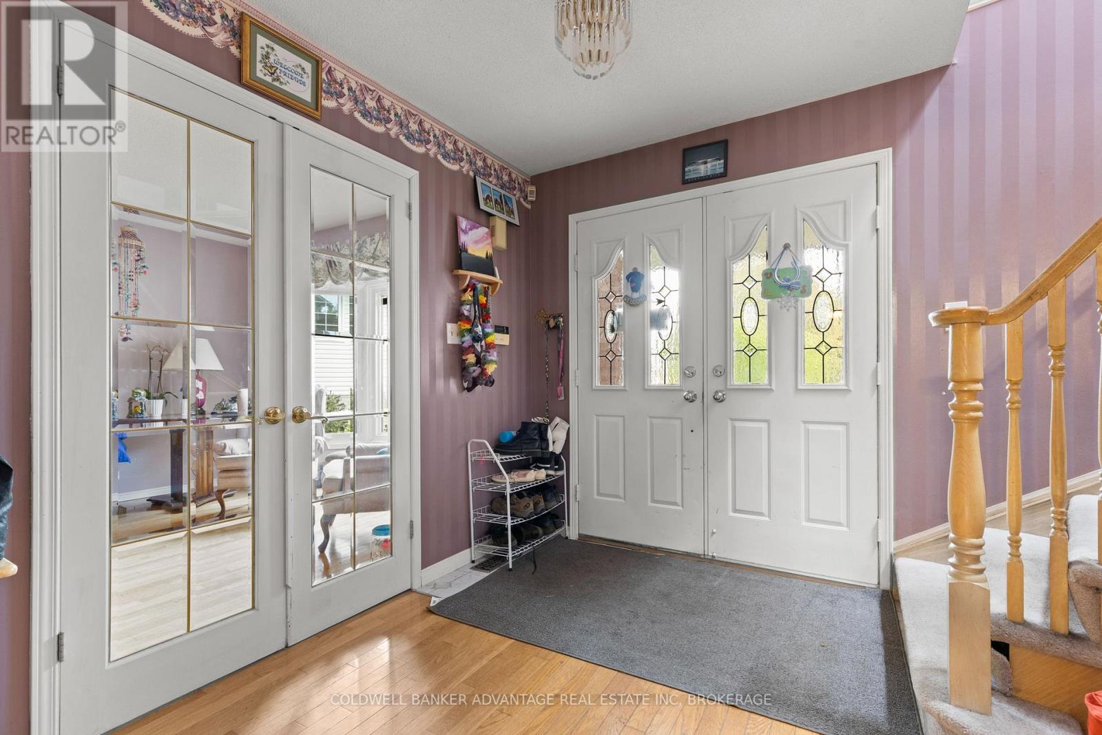 35 Woodrush Avenue, Welland, Ontario  L3C 6S6 - Photo 8 - X12423461
