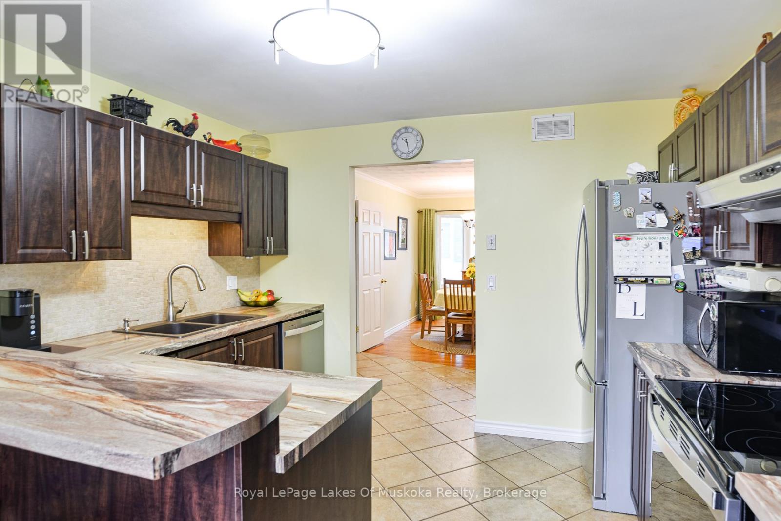 18 Killdeer Crescent, Bracebridge, Ontario  P1L 1Z2 - Photo 9 - X12423482