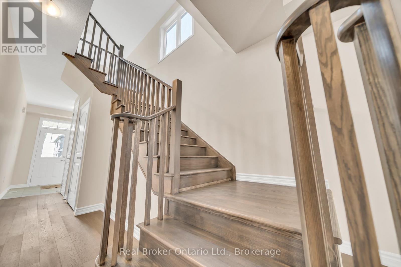 216 Vanilla Trail, Thorold, Ontario  L2E 6S4 - Photo 20 - X12423521