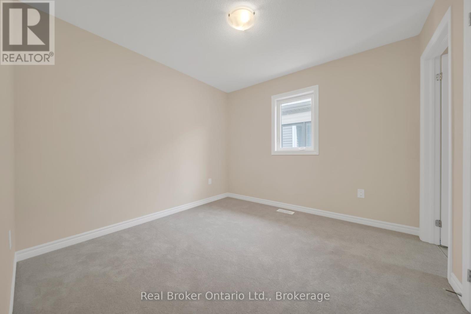 216 Vanilla Trail, Thorold, Ontario  L2E 6S4 - Photo 33 - X12423521