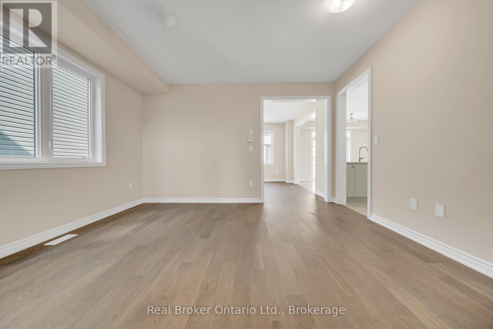 216 Vanilla Trail, Thorold, Ontario  L2E 6S4 - Photo 7 - X12423521