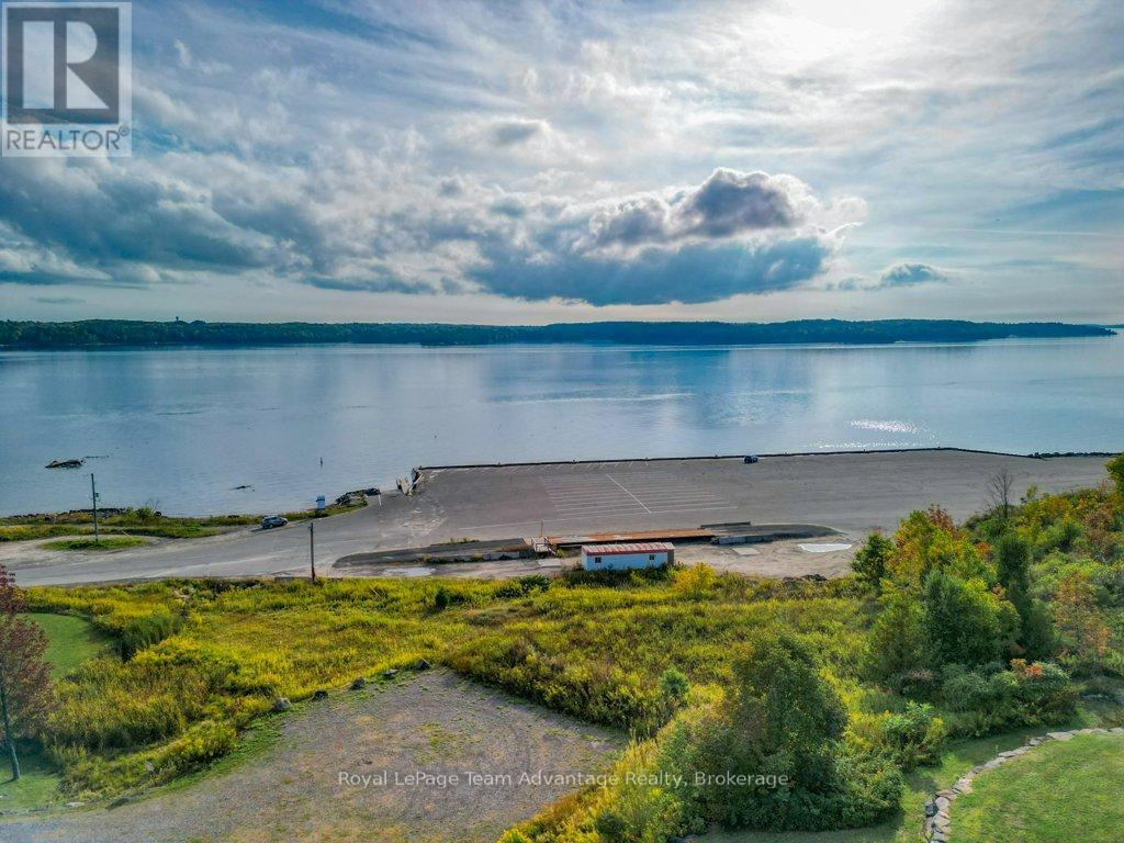 103 - 11b Salt Dock Road, Parry Sound, Ontario  P2A 3B6 - Photo 36 - X12423598