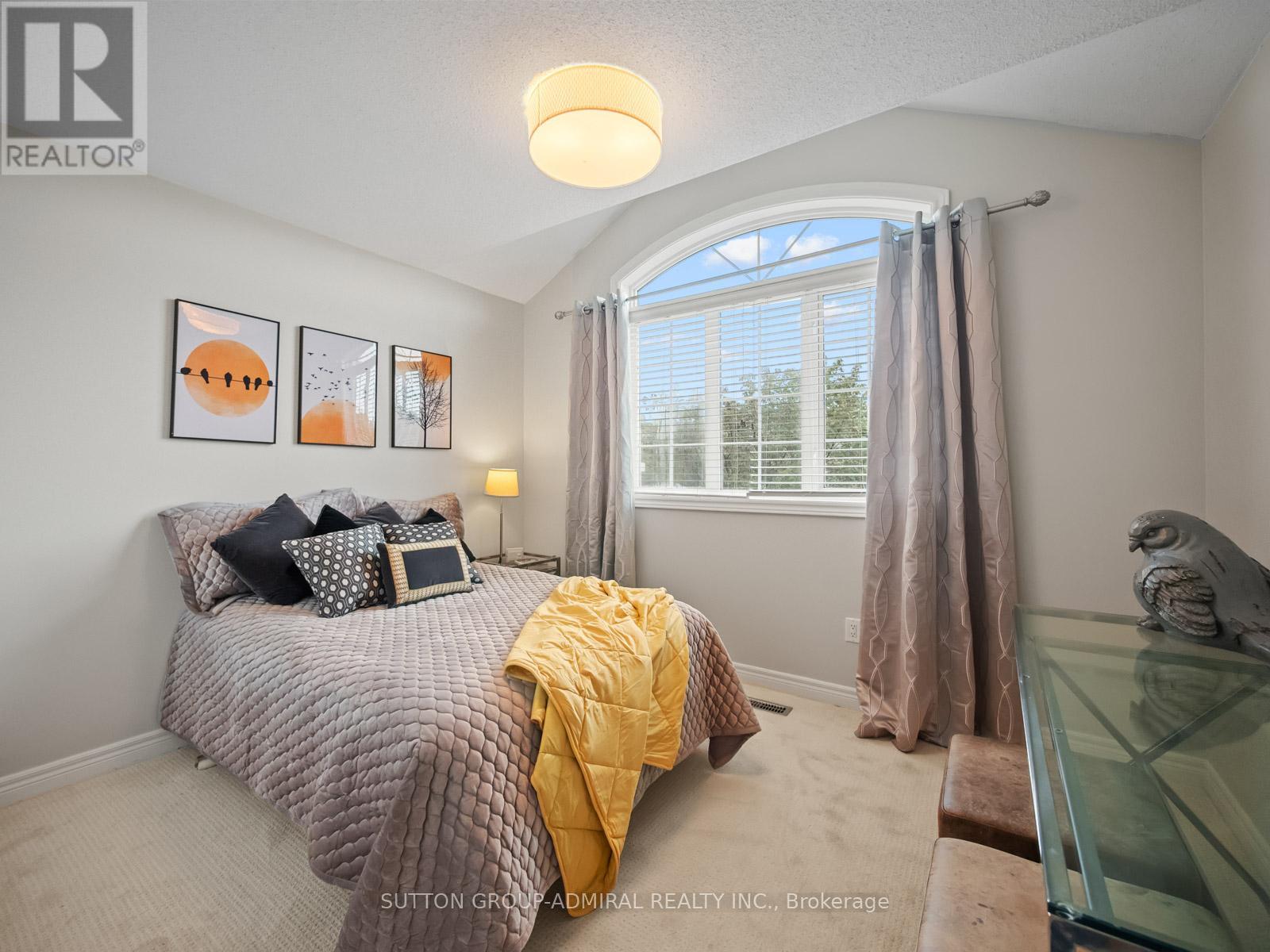 79 Watkins Glen Crescent, Aurora, Ontario  L4G 7S6 - Photo 24 - N12423379