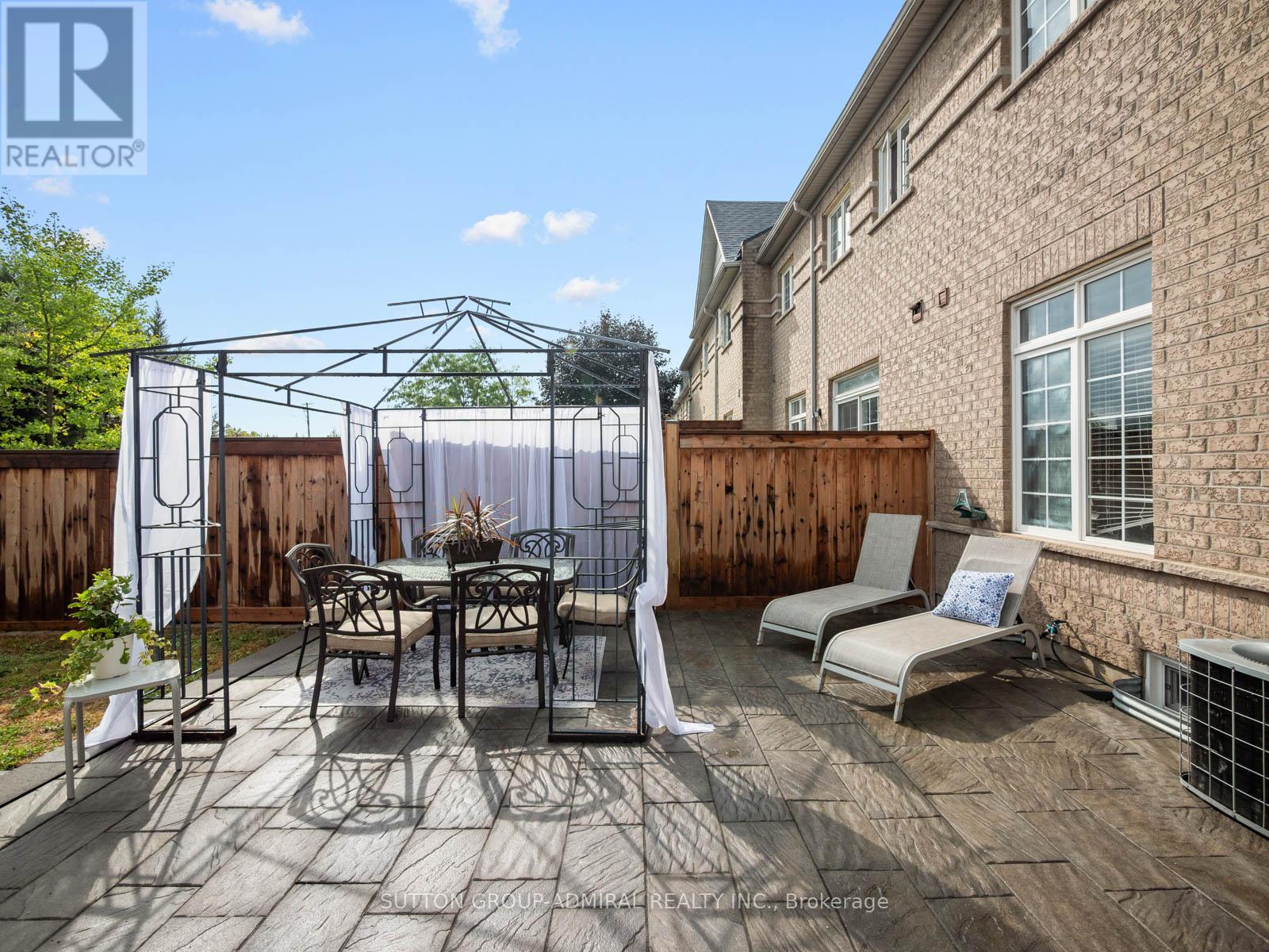 79 Watkins Glen Crescent, Aurora, Ontario  L4G 7S6 - Photo 34 - N12423379