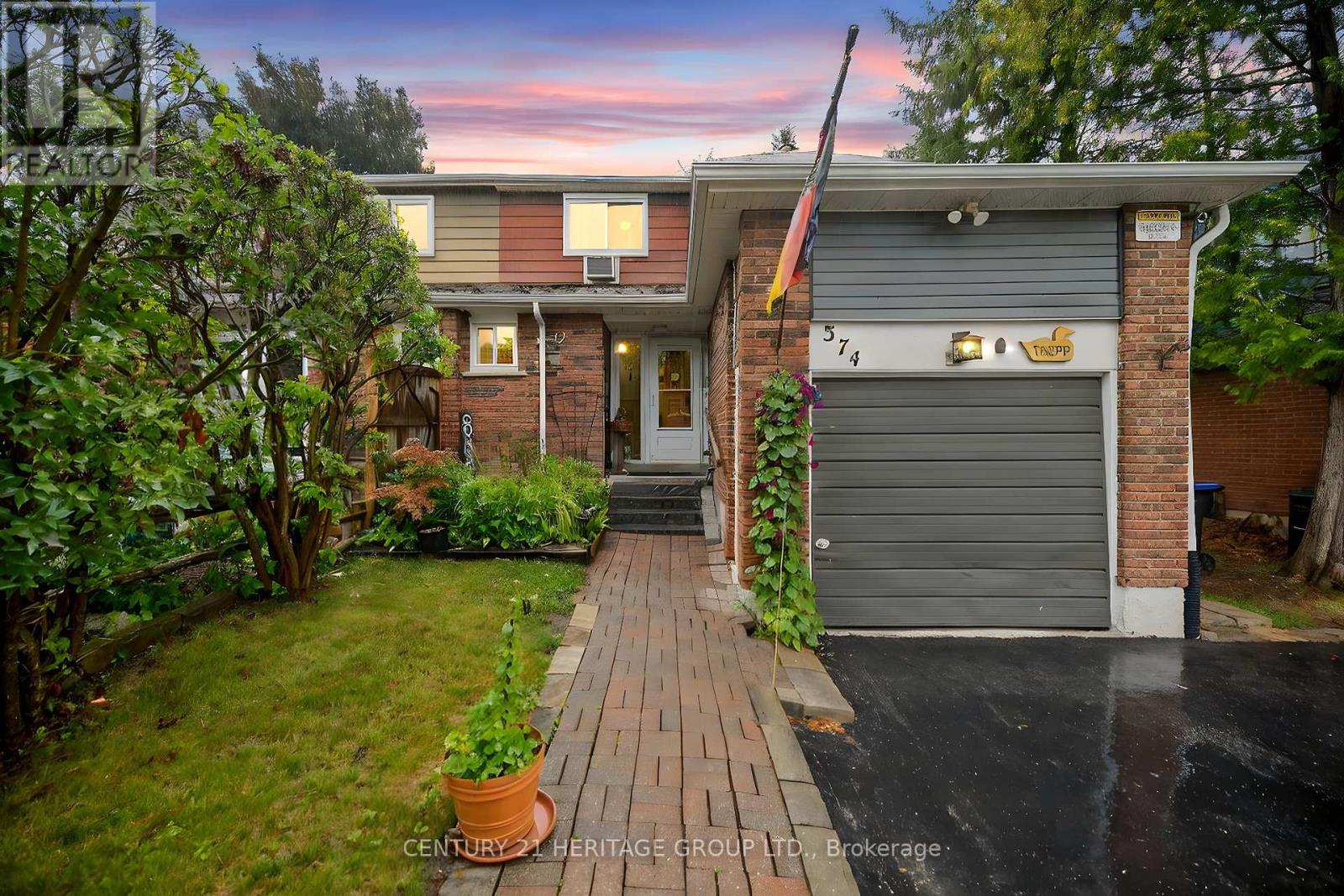 374 Maplegrove Avenue, Bradford West Gwillimbury, Ontario  L3Z 1V7 - Photo 1 - N12423380