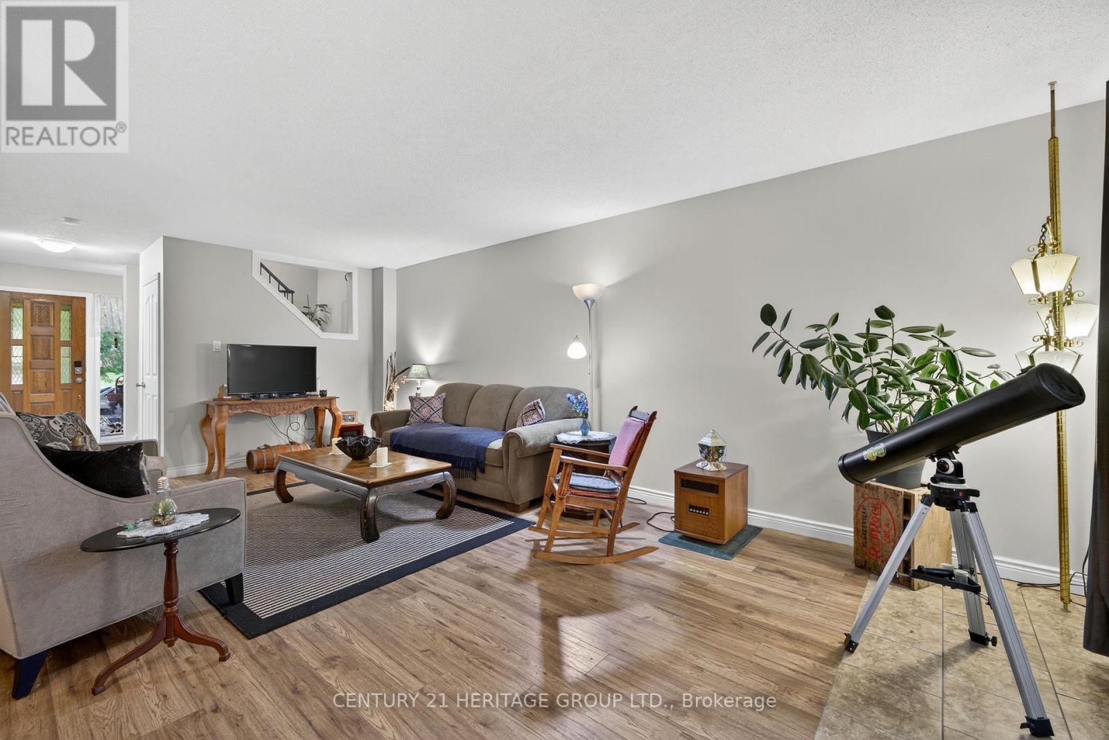 374 Maplegrove Avenue, Bradford West Gwillimbury, Ontario  L3Z 1V7 - Photo 13 - N12423380