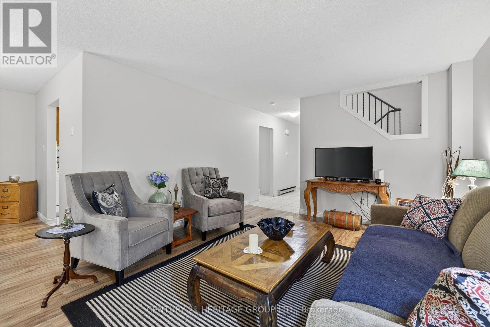 374 Maplegrove Avenue, Bradford West Gwillimbury, Ontario  L3Z 1V7 - Photo 14 - N12423380