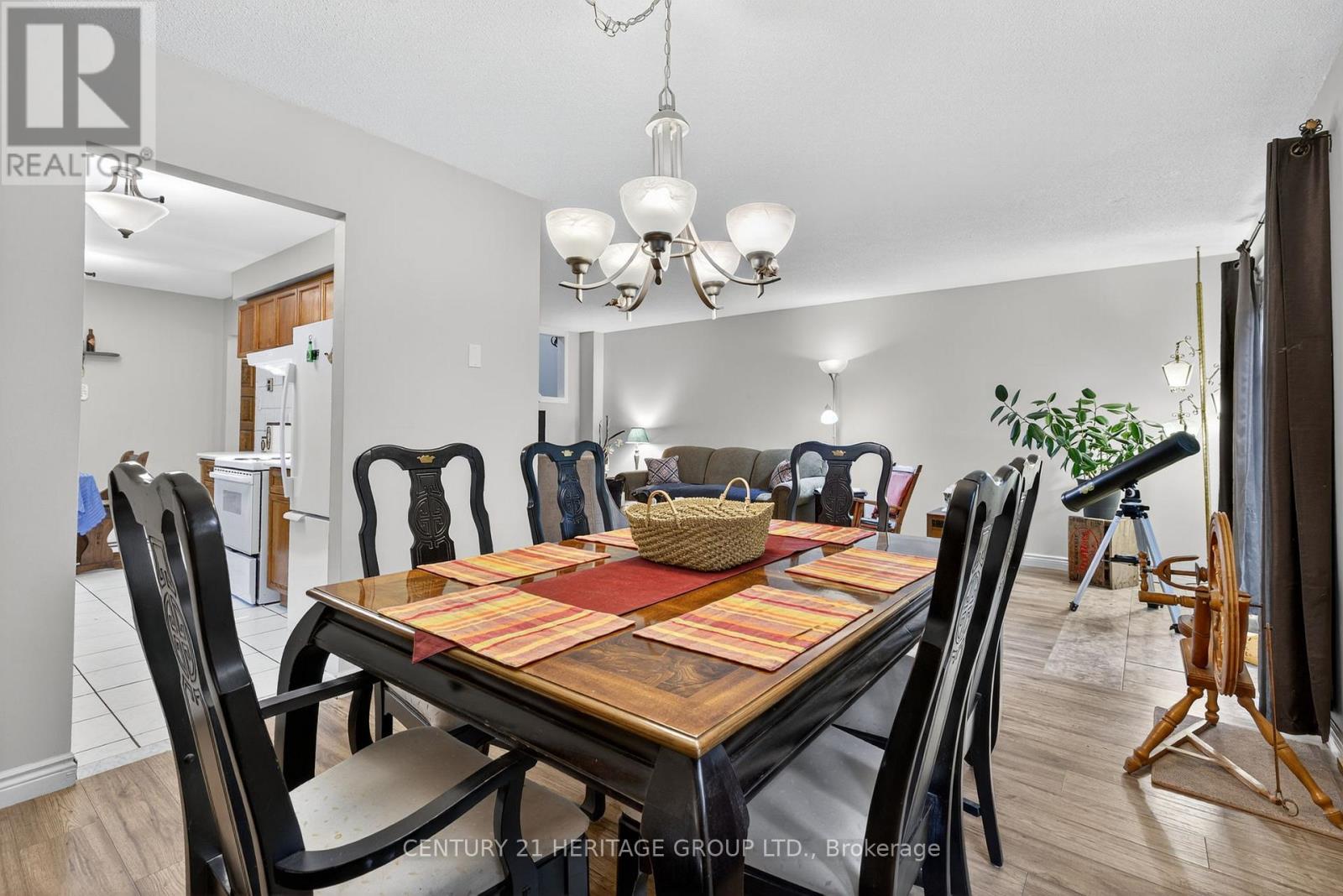 374 Maplegrove Avenue, Bradford West Gwillimbury, Ontario  L3Z 1V7 - Photo 16 - N12423380