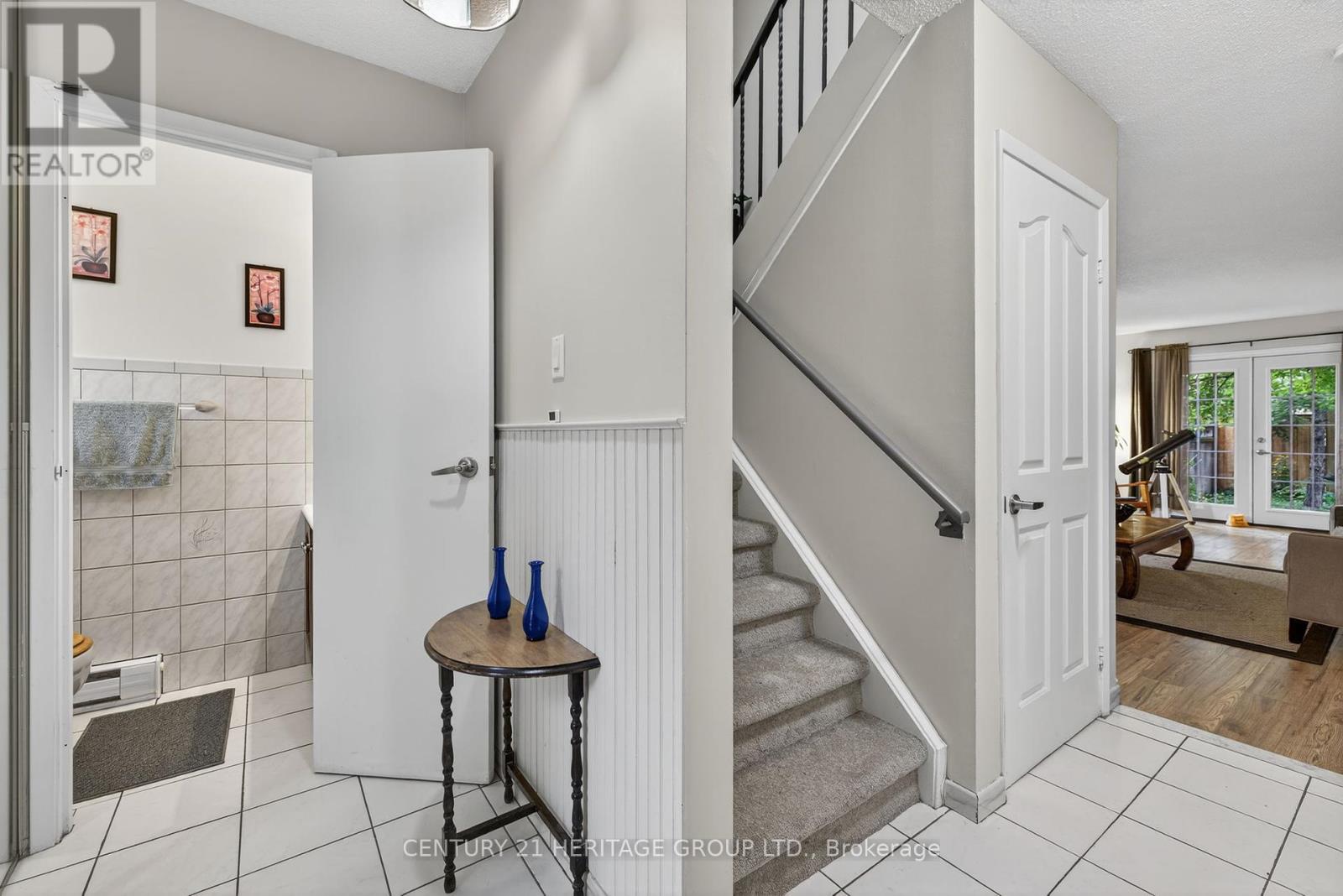 374 Maplegrove Avenue, Bradford West Gwillimbury, Ontario  L3Z 1V7 - Photo 5 - N12423380