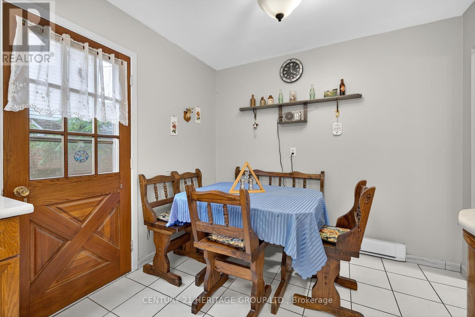 374 Maplegrove Avenue, Bradford West Gwillimbury, Ontario  L3Z 1V7 - Photo 7 - N12423380
