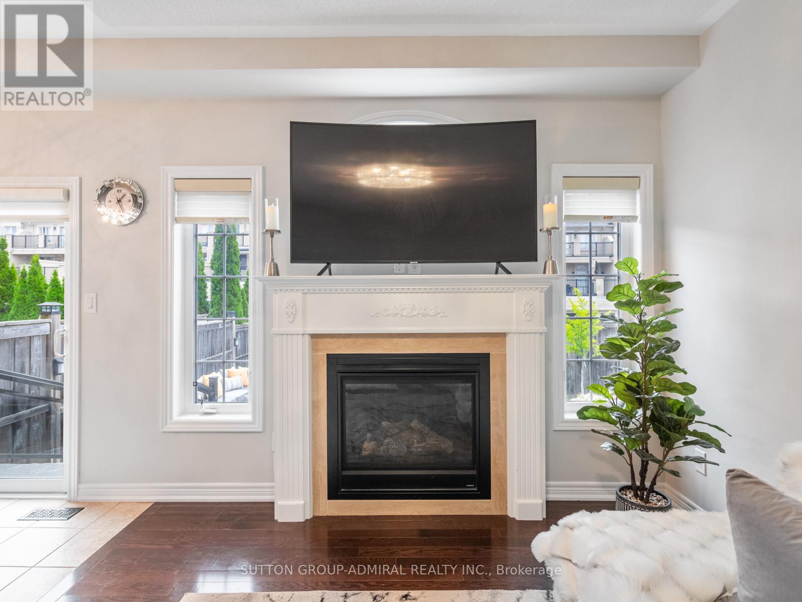 119 Warbler Avenue, Vaughan, Ontario  L6A 0X9 - Photo 11 - N12423414