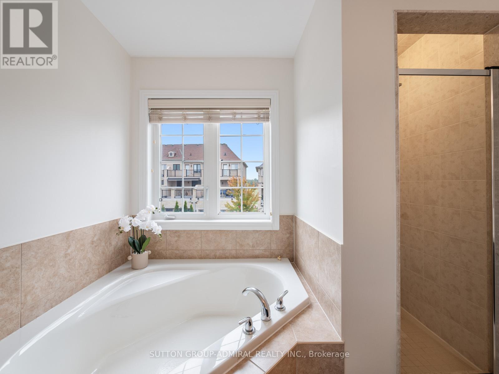 119 Warbler Avenue, Vaughan, Ontario  L6A 0X9 - Photo 20 - N12423414