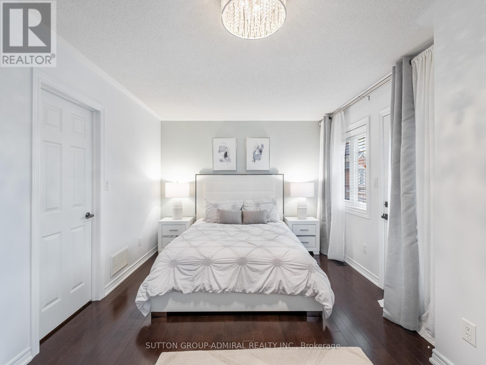 119 Warbler Avenue, Vaughan, Ontario  L6A 0X9 - Photo 21 - N12423414