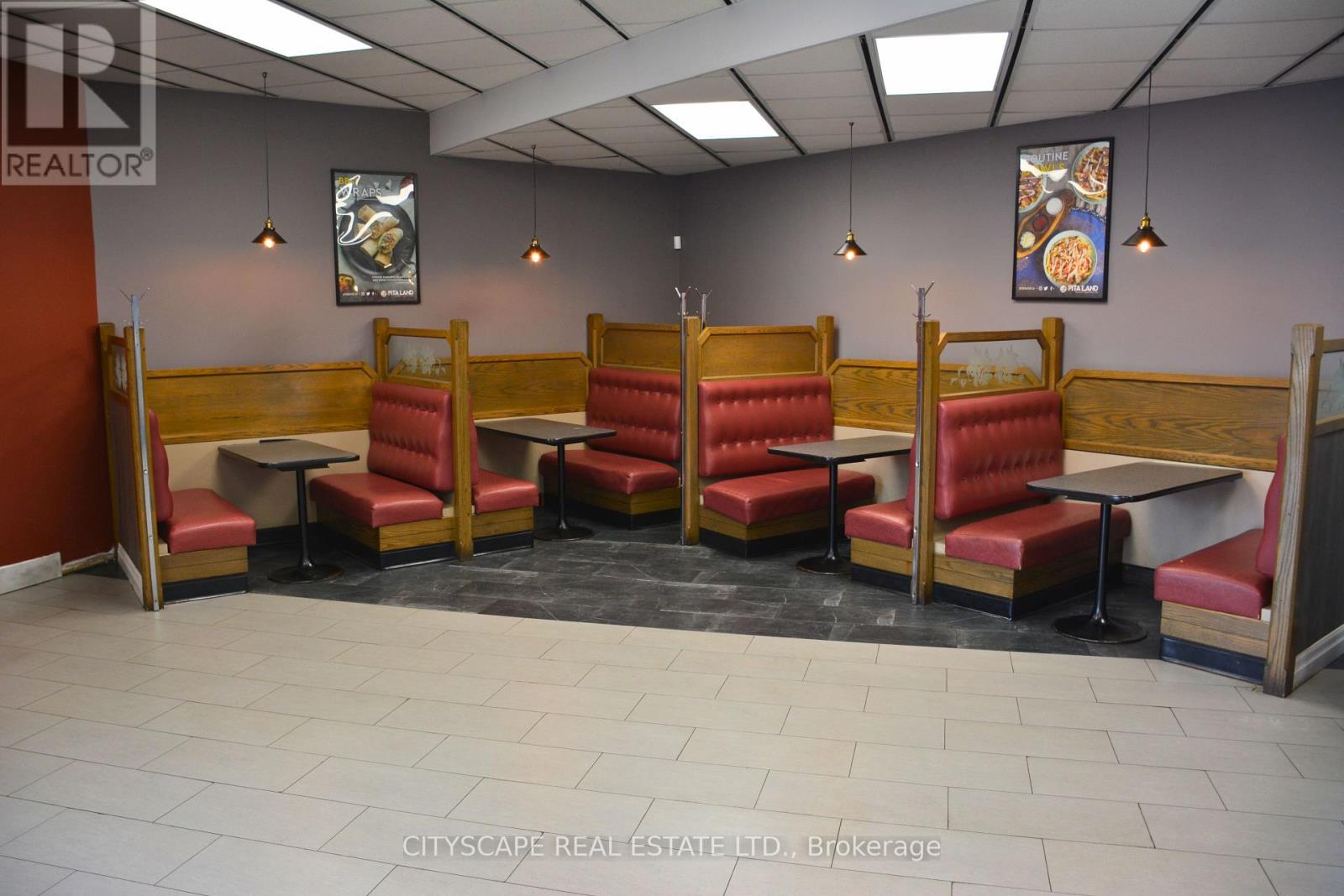 509 - 34 Cedar Pointe Drive, Barrie (0 North), Ontario  L4N 5R7 - Photo 4 - S12423417