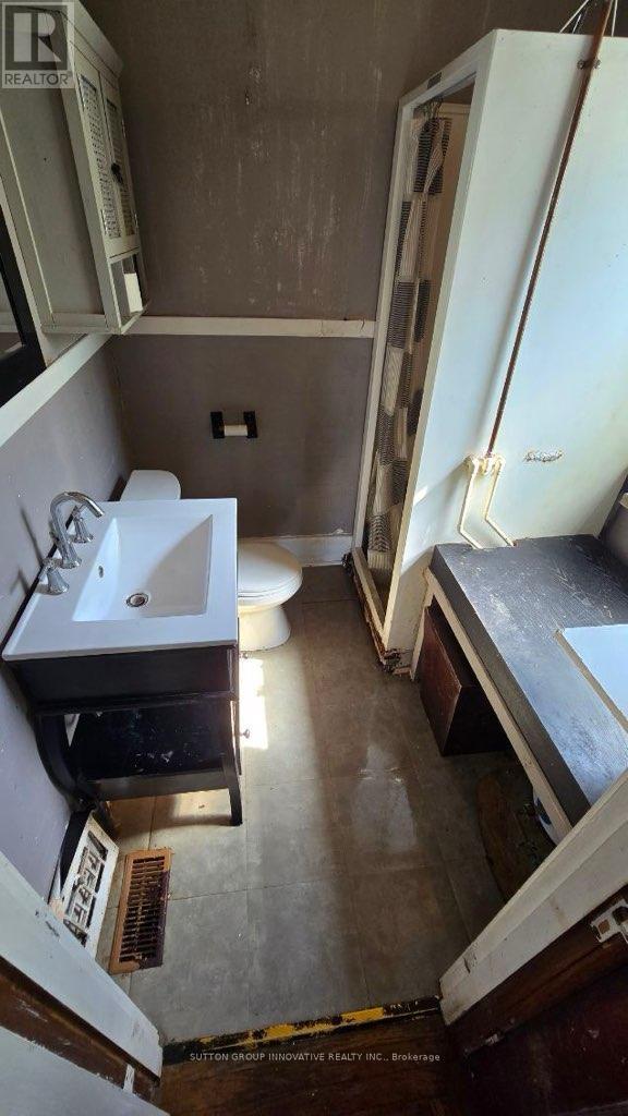 711 South Coast Drive, Haldimand, Ontario  N0A 1L0 - Photo 11 - X12418832