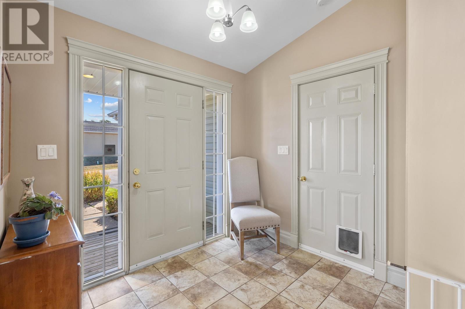 15 Picton Beete Crescent, Stratford, Prince Edward Island  C1B 0C1 - Photo 3 - 202524208
