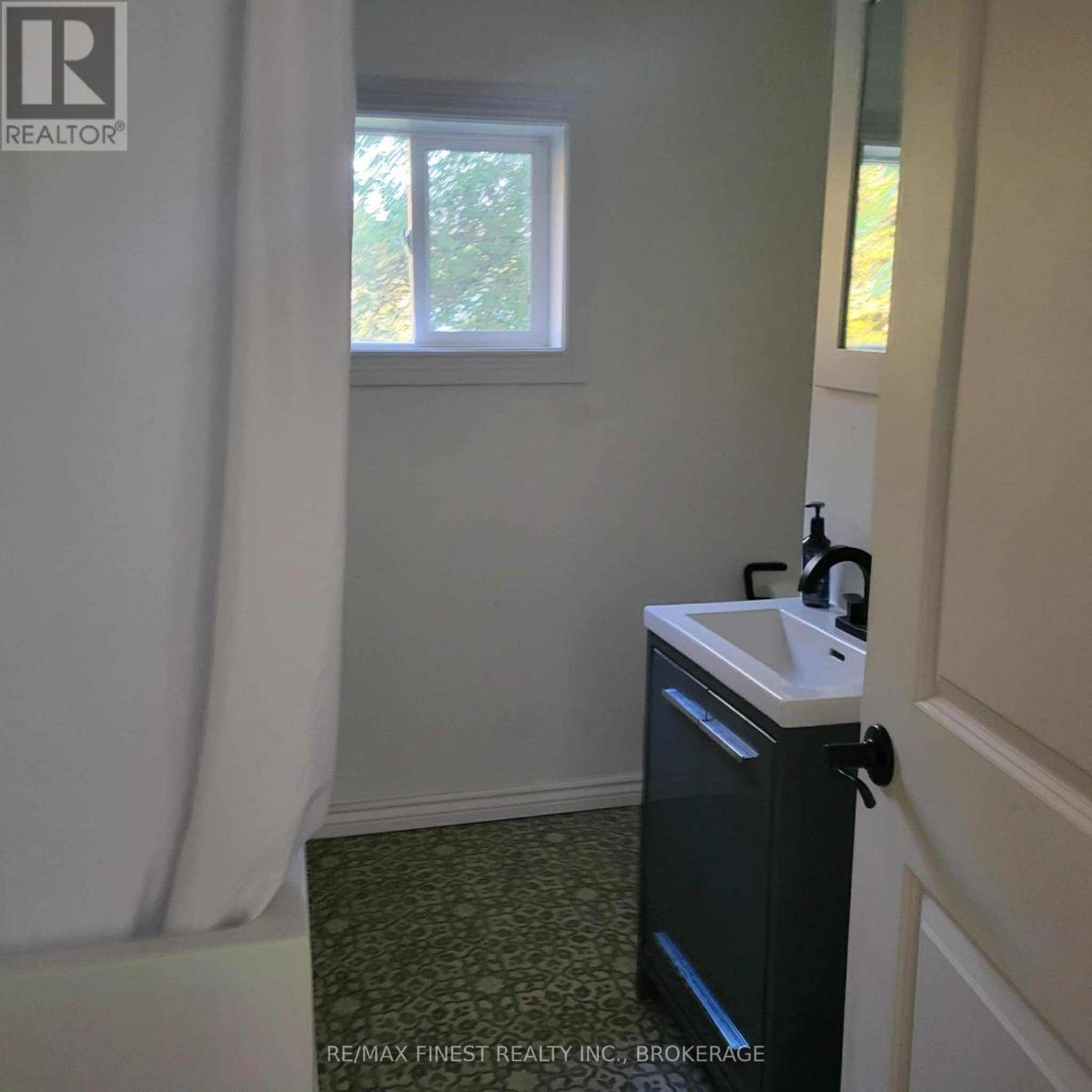 1469 Mountain Grove Road, Frontenac, Ontario  K0H 2E0 - Photo 9 - X12422182