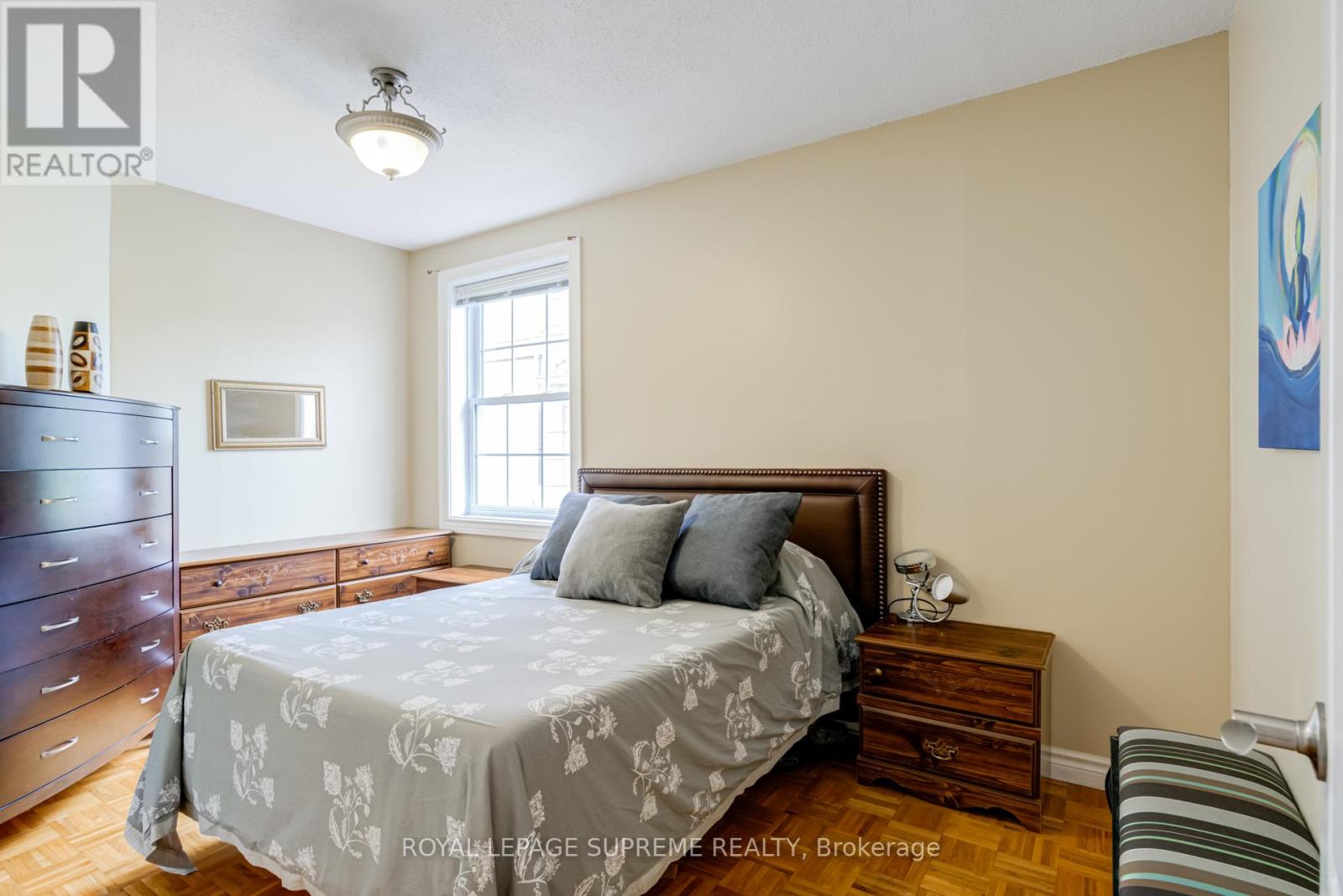 59 Buttonwood Avenue, Toronto, Ontario  M6M 2H9 - Photo 21 - W12423371