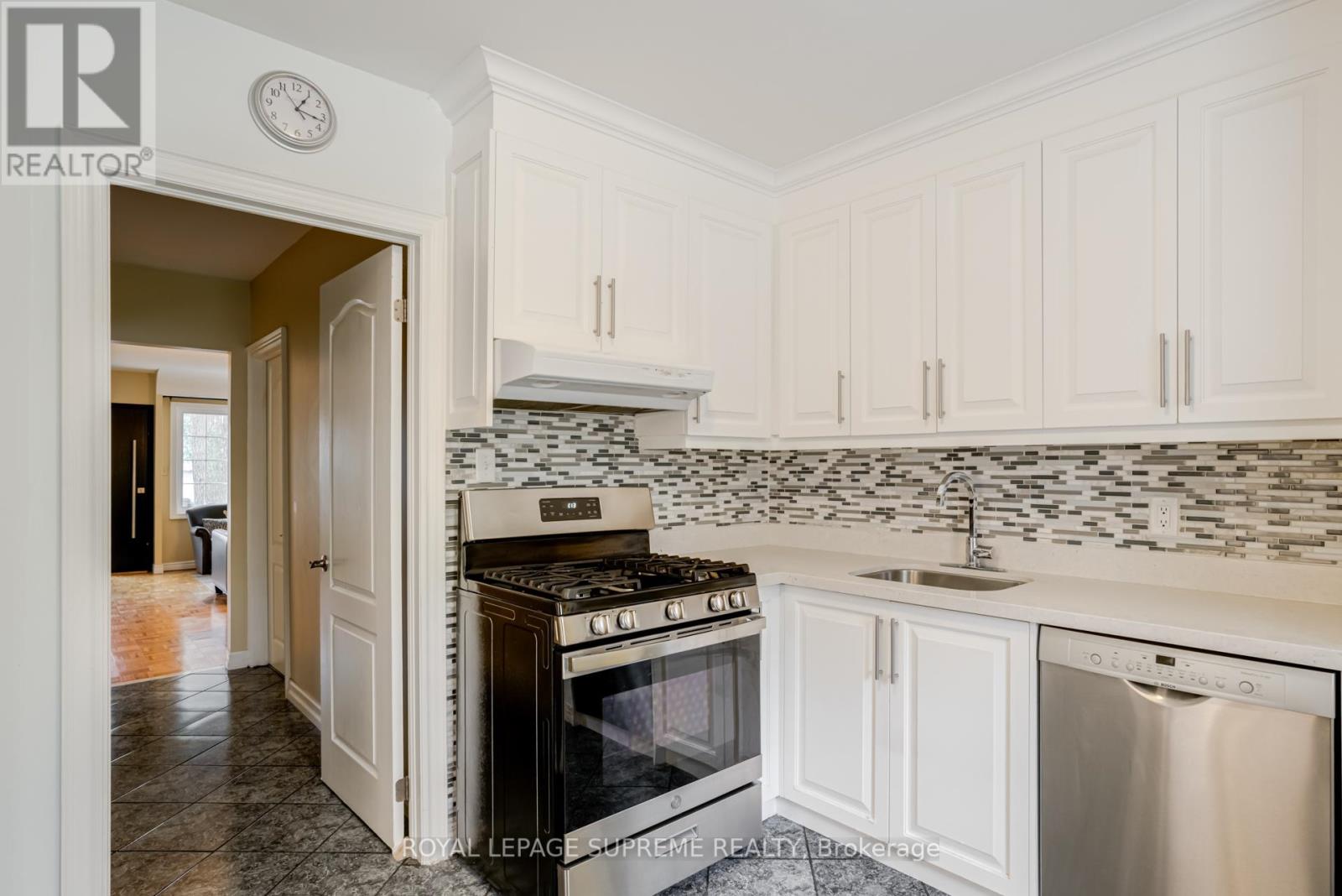59 Buttonwood Avenue, Toronto, Ontario  M6M 2H9 - Photo 27 - W12423371