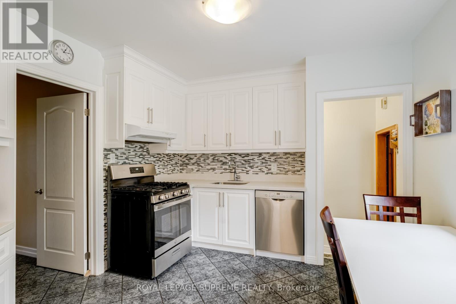 59 Buttonwood Avenue, Toronto, Ontario  M6M 2H9 - Photo 28 - W12423371