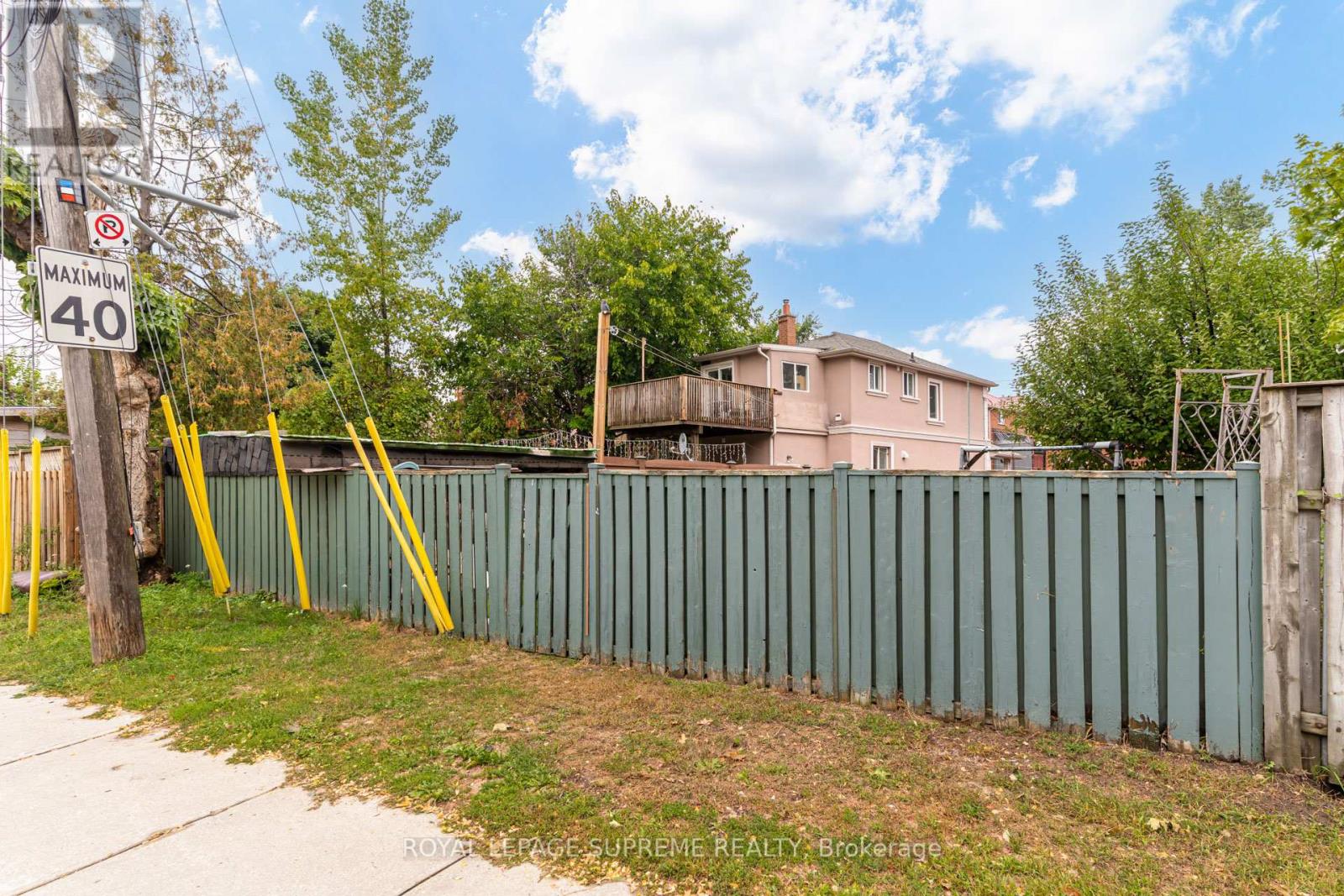 59 Buttonwood Avenue, Toronto, Ontario  M6M 2H9 - Photo 49 - W12423371
