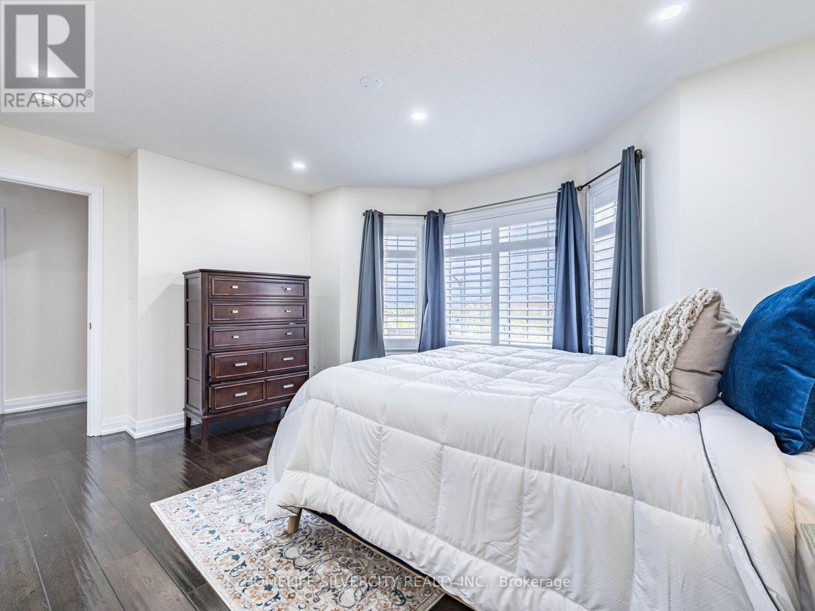 16 Cloncurry Street E, Brampton, Ontario  L6P 4G3 - Photo 31 - W12423381