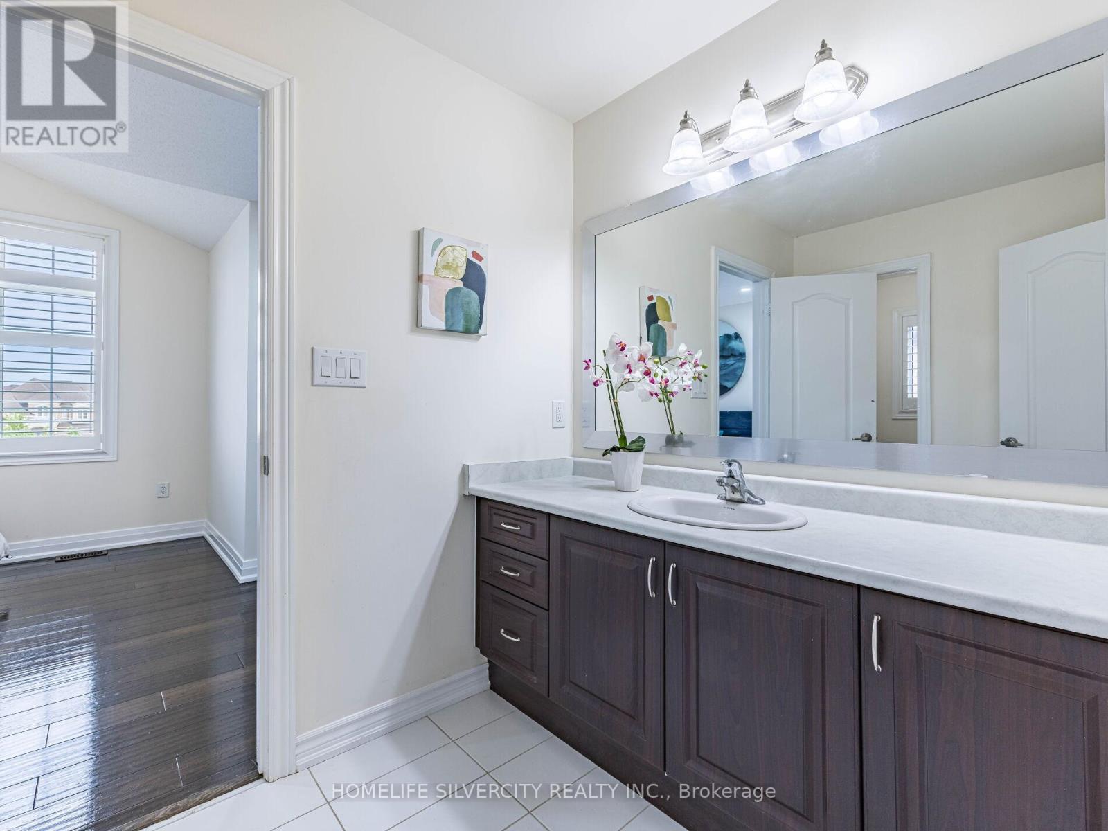 16 Cloncurry Street E, Brampton, Ontario  L6P 4G3 - Photo 38 - W12423381