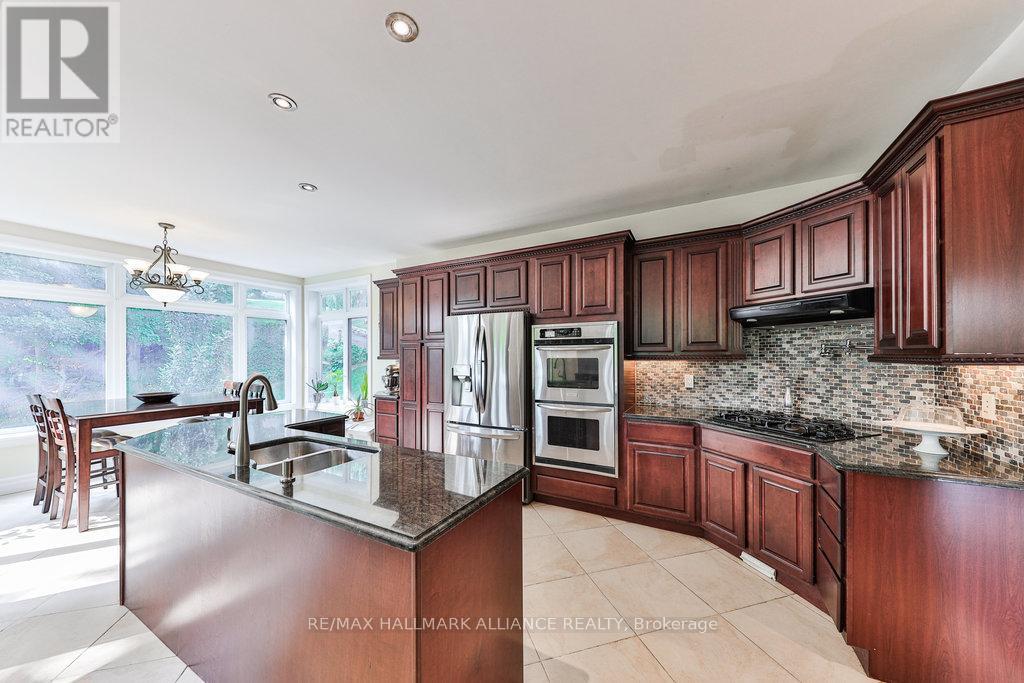 1200 Bronte Road, Oakville, Ontario  L6M 4G4 - Photo 18 - W12423384