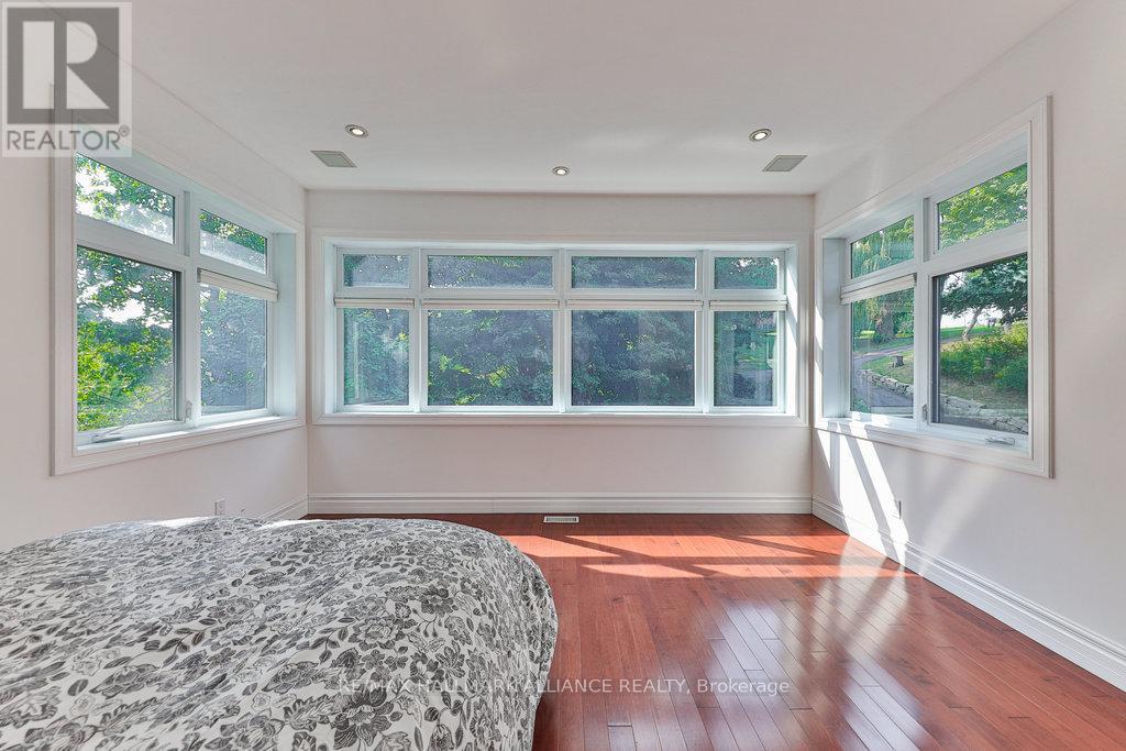 1200 Bronte Road, Oakville, Ontario  L6M 4G4 - Photo 27 - W12423384