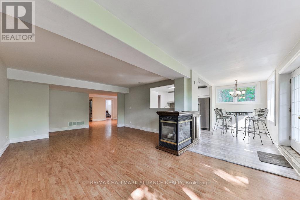 1200 Bronte Road, Oakville, Ontario  L6M 4G4 - Photo 39 - W12423384
