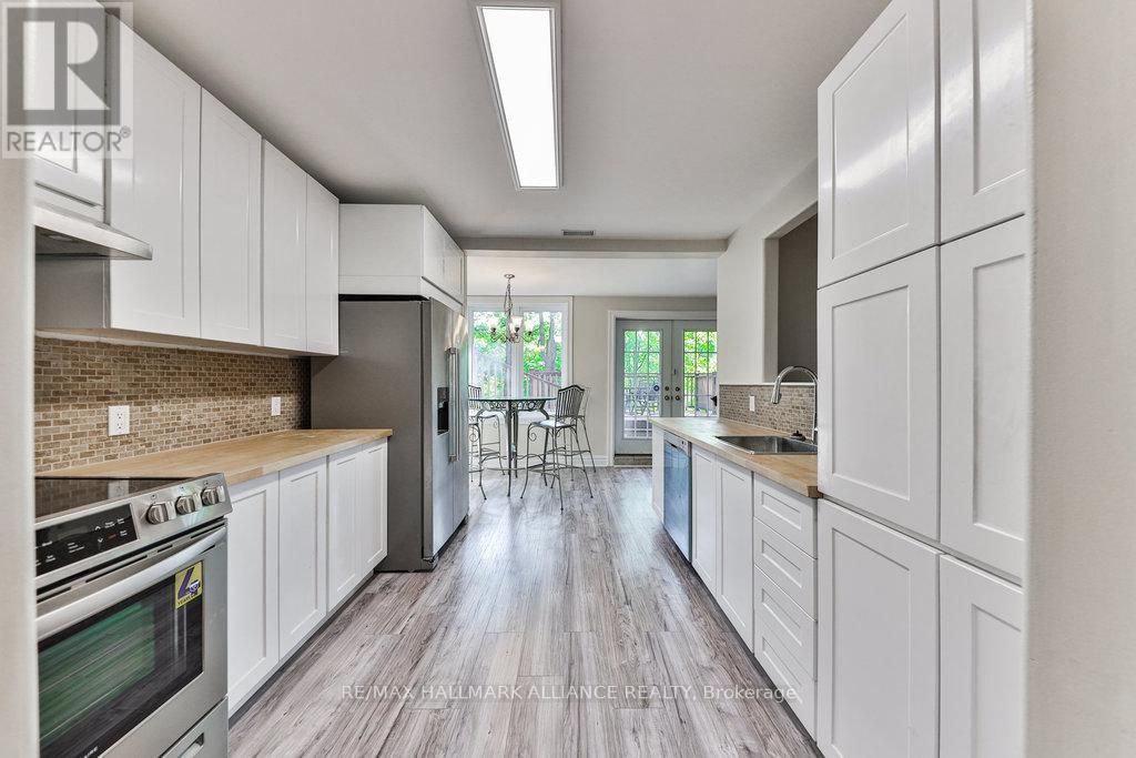 1200 Bronte Road, Oakville, Ontario  L6M 4G4 - Photo 40 - W12423384