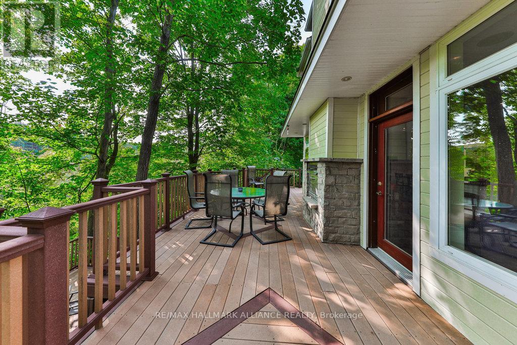1200 Bronte Road, Oakville, Ontario  L6M 4G4 - Photo 43 - W12423384