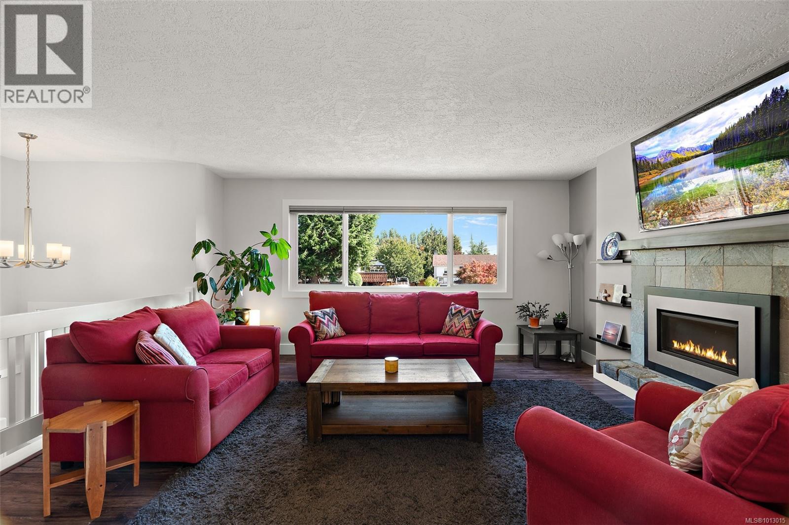 7254 Enid Pl, Central Saanich, British Columbia  V8M 1H3 - Photo 4 - 1013015