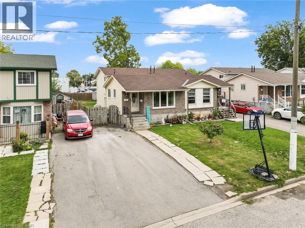 47 Canterbury Drive, St. Catharines, Ontario  L2P 3M6 - Photo 28 - 40772956