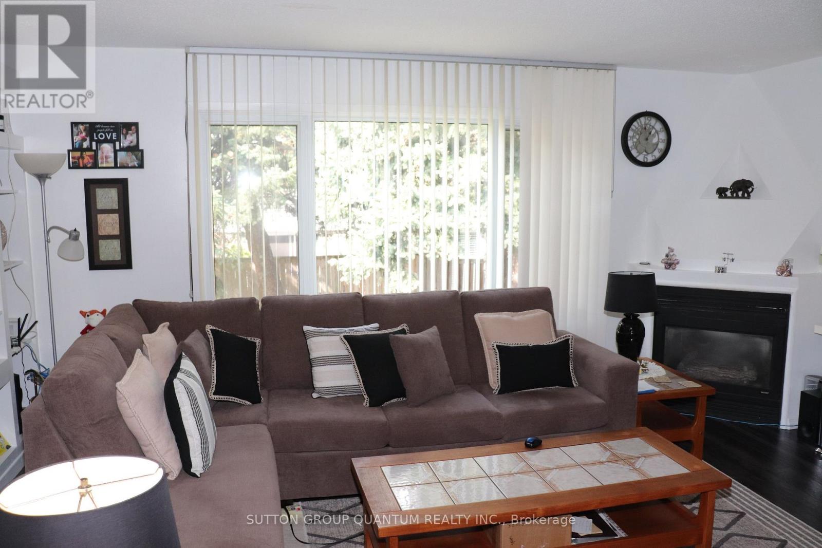 50 - 2440 Bromsgrove Road, Mississauga, Ontario  L5J 4J7 - Photo 10 - W12423405