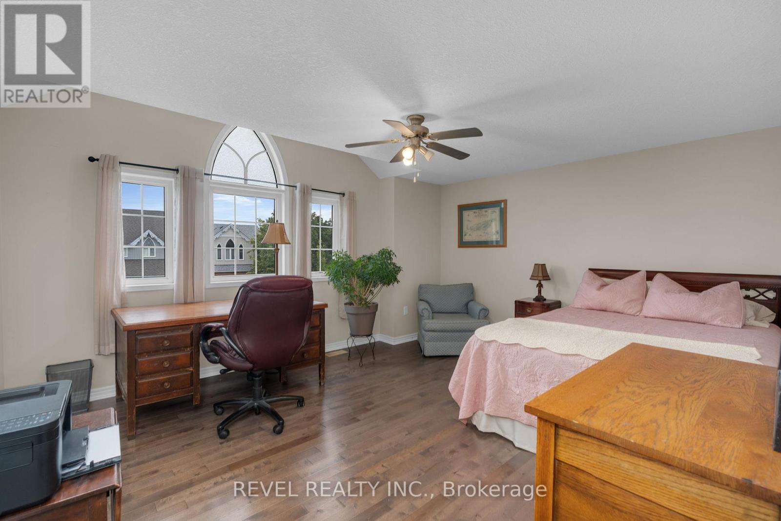 1058 Muriel Street, Innisfil, Ontario  L9S 4W7 - Photo 19 - N12339015