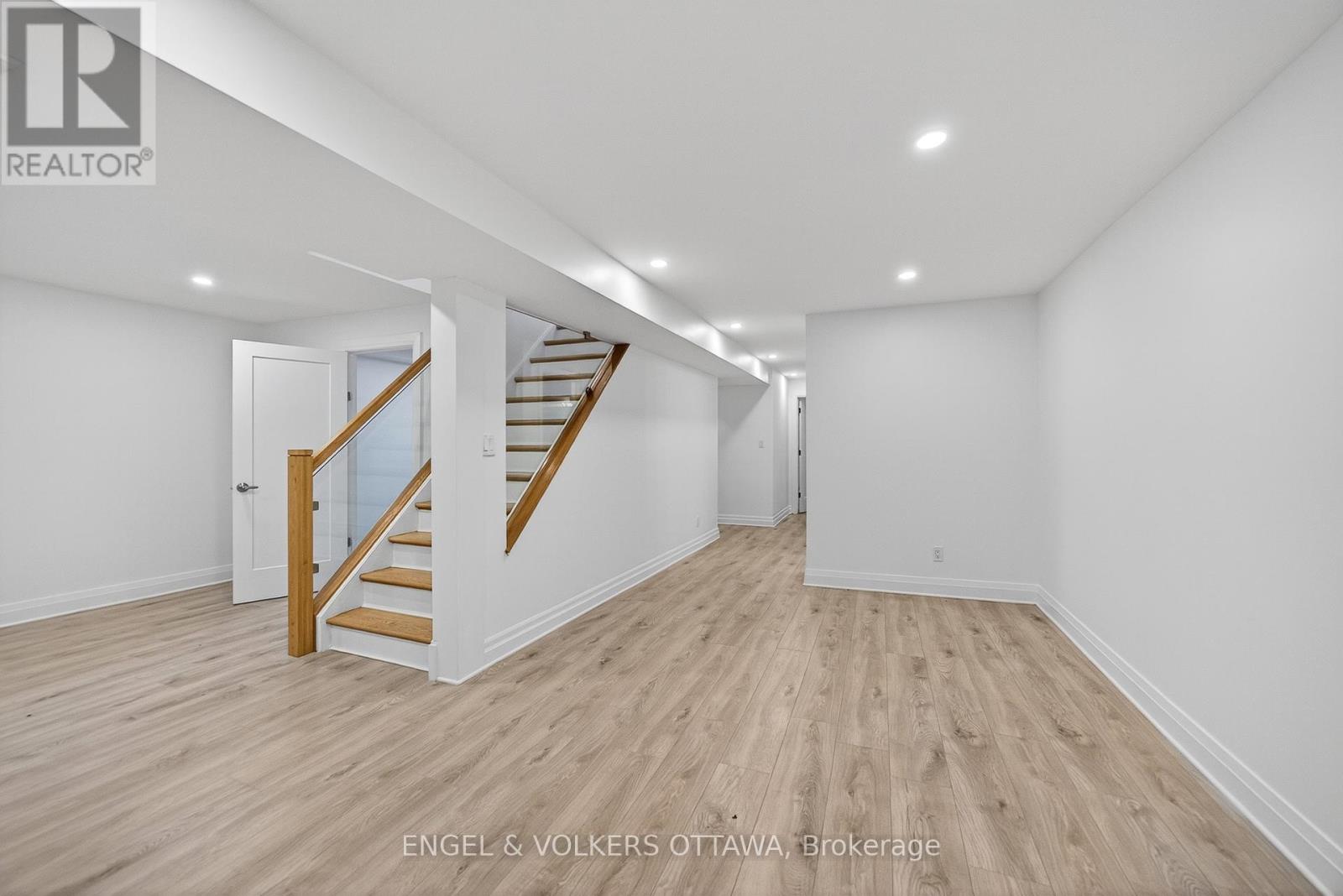 2204 Utah Street, Ottawa, Ontario  K1H 7W8 - Photo 33 - X12409401