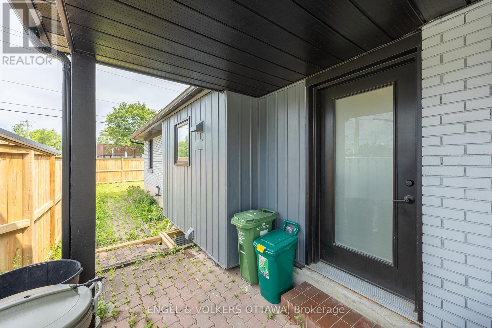 2204 Utah Street, Ottawa, Ontario  K1H 7W8 - Photo 43 - X12409401