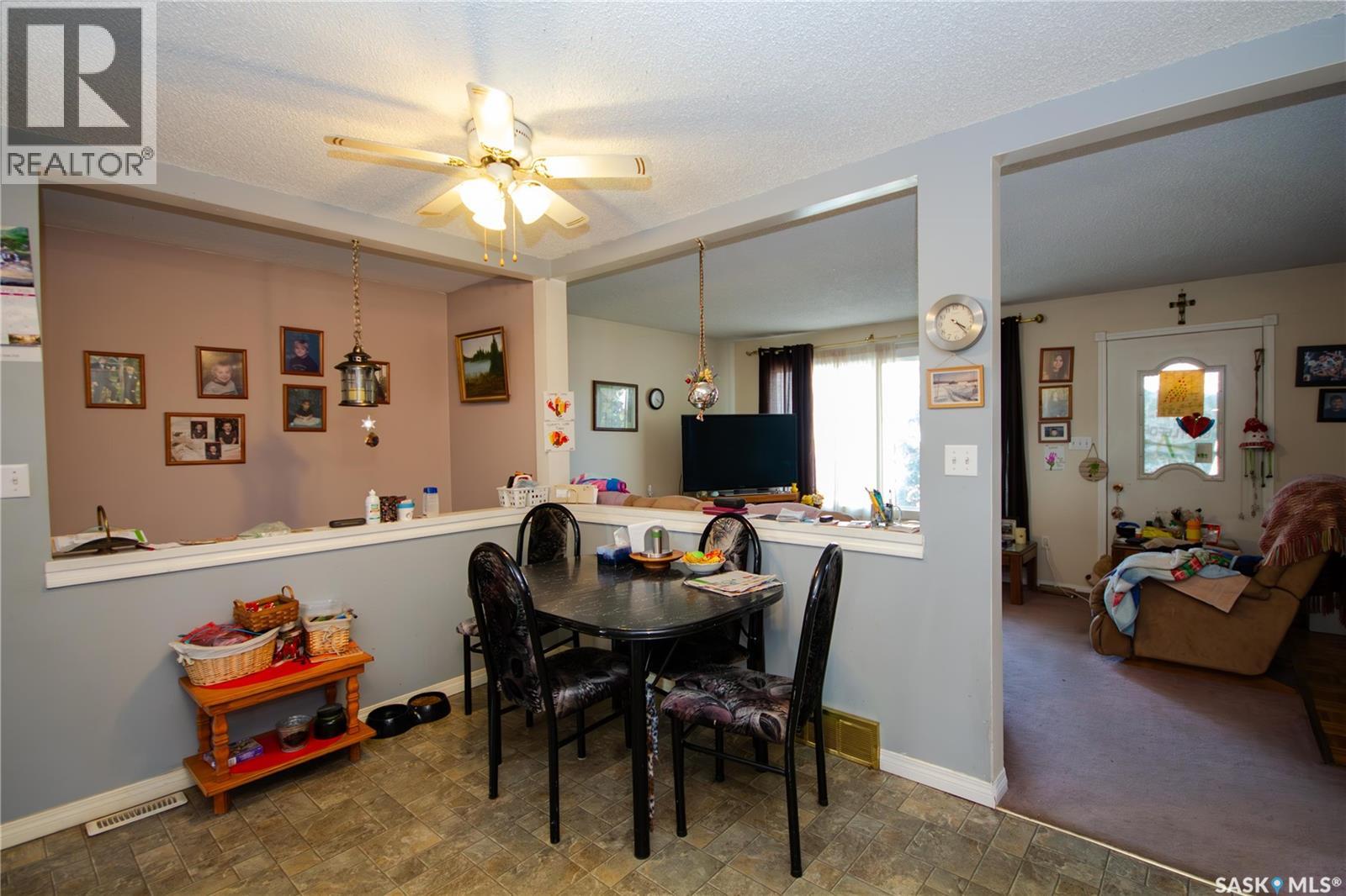 365 3rd Ave Crescent, Battleford, Saskatchewan  S0M 0E0 - Photo 4 - SK018703